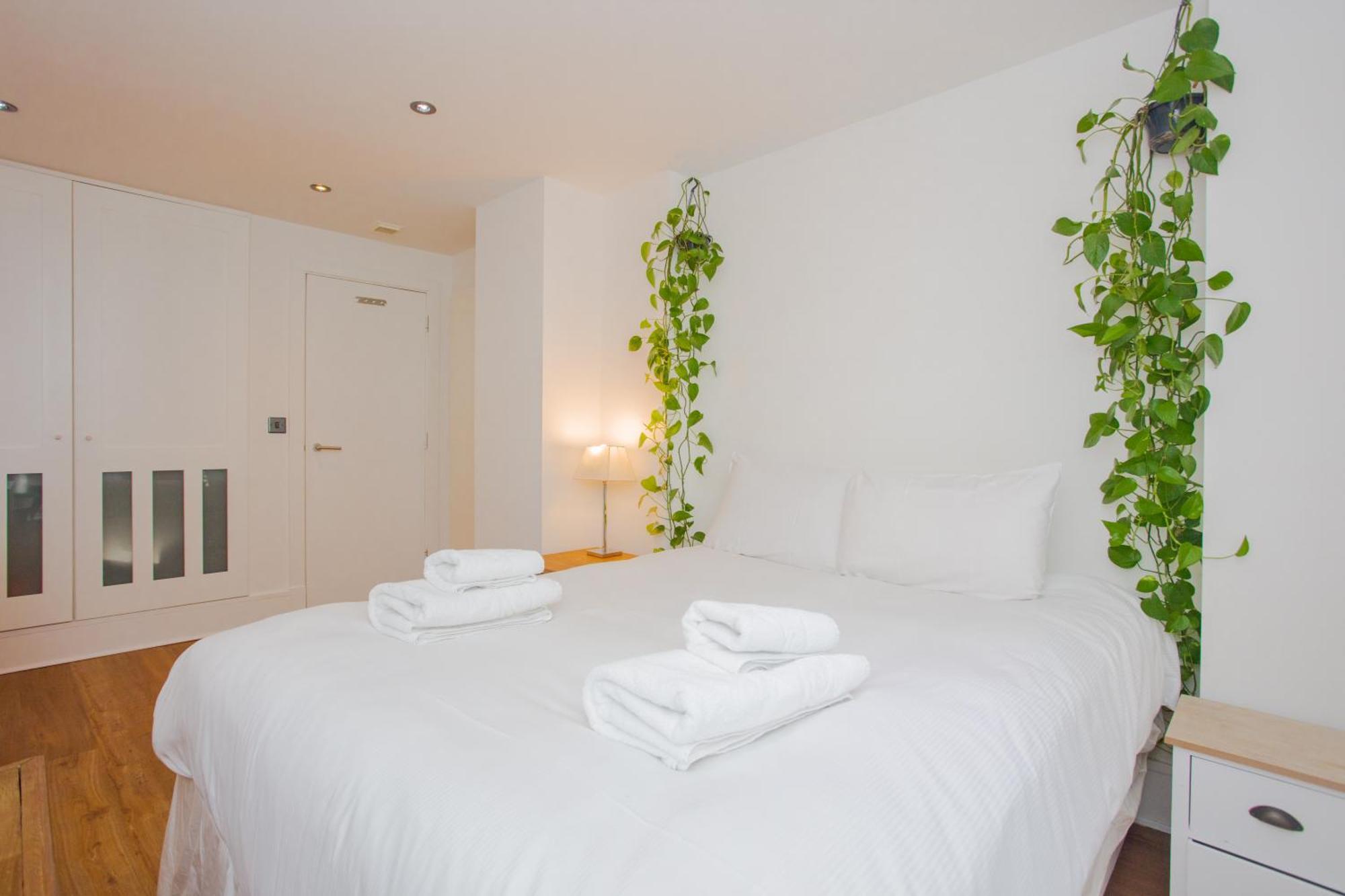 Trendy East Near Shoreditch Apartment London