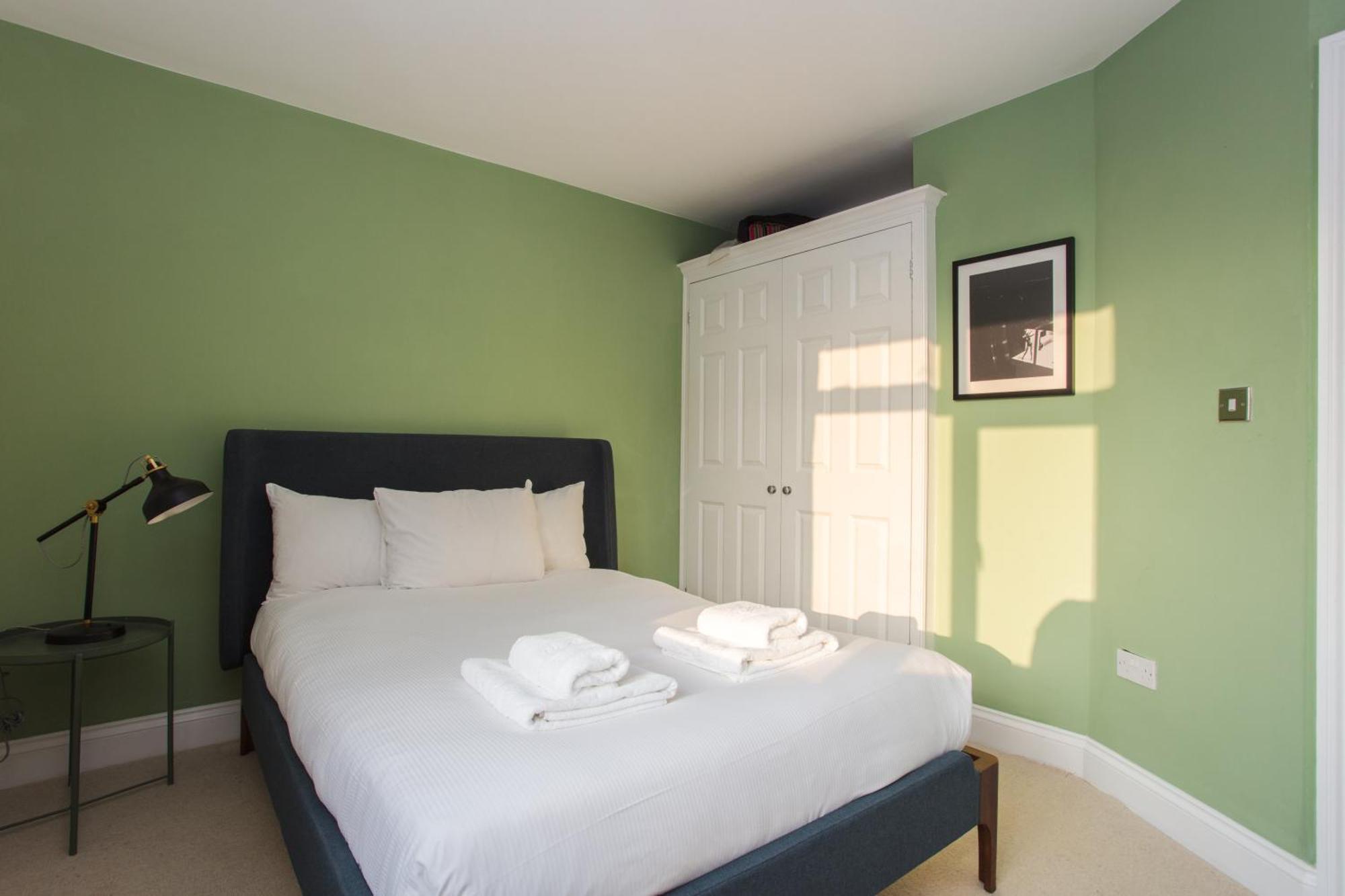 Lovely 2 Bedroom Flat Near Whitechapel Station Appartement Londen