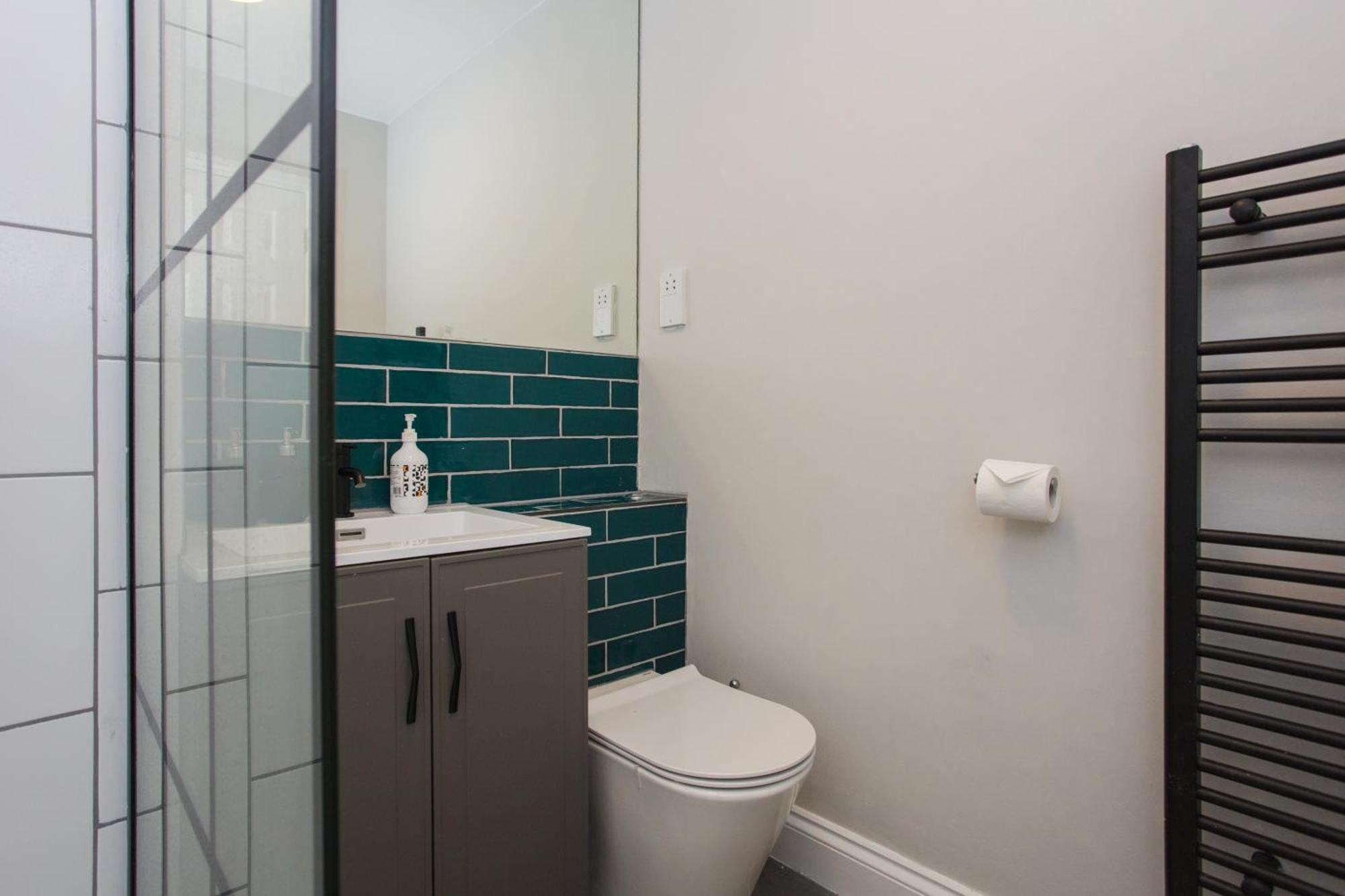 Lovely 2 Bedroom Flat Near Whitechapel Station Appartement Londen