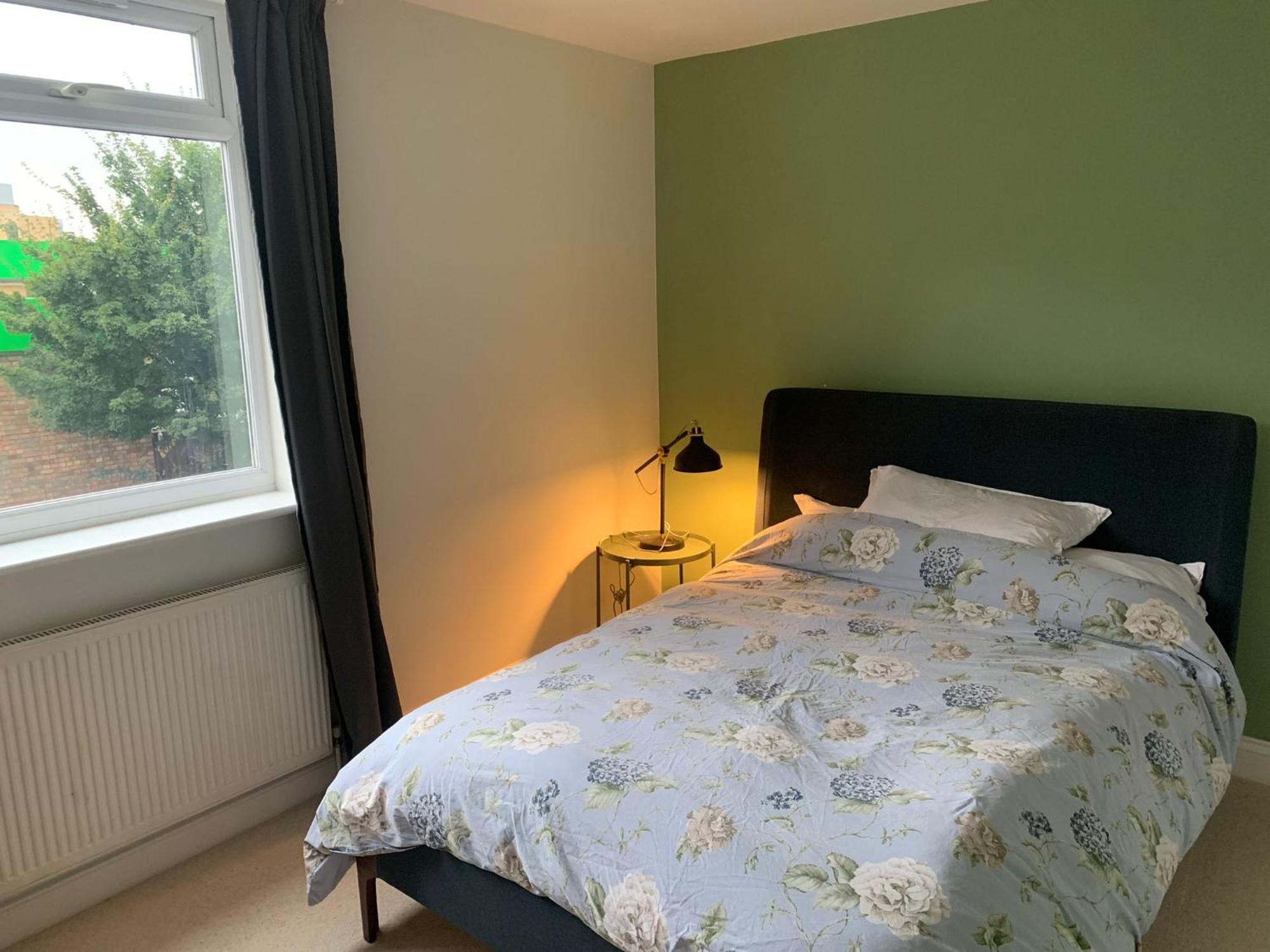 Lovely 2 Bedroom Flat Near Whitechapel Station Appartement *