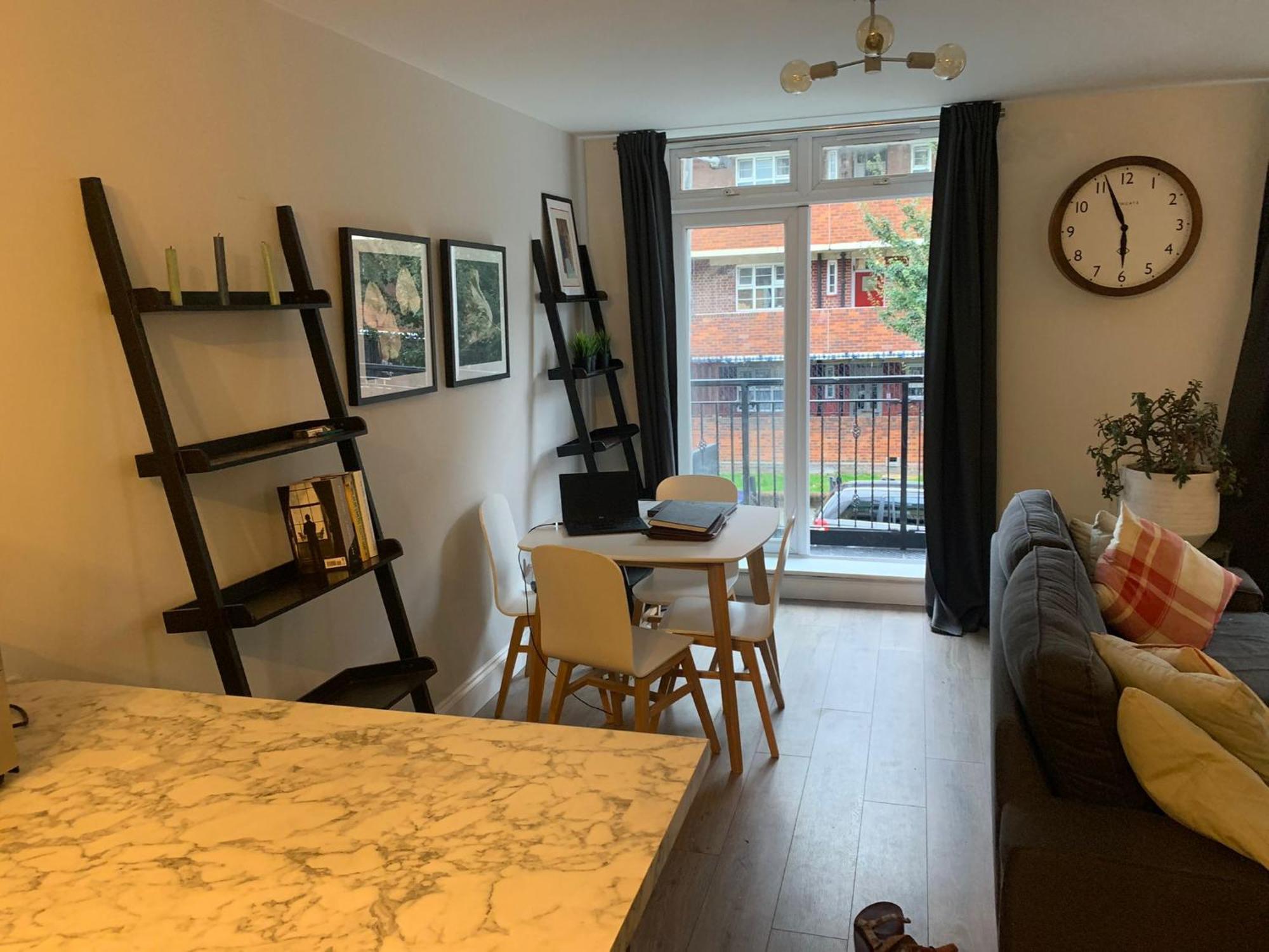 Lovely 2 Bedroom Flat Near Whitechapel Station Appartement *