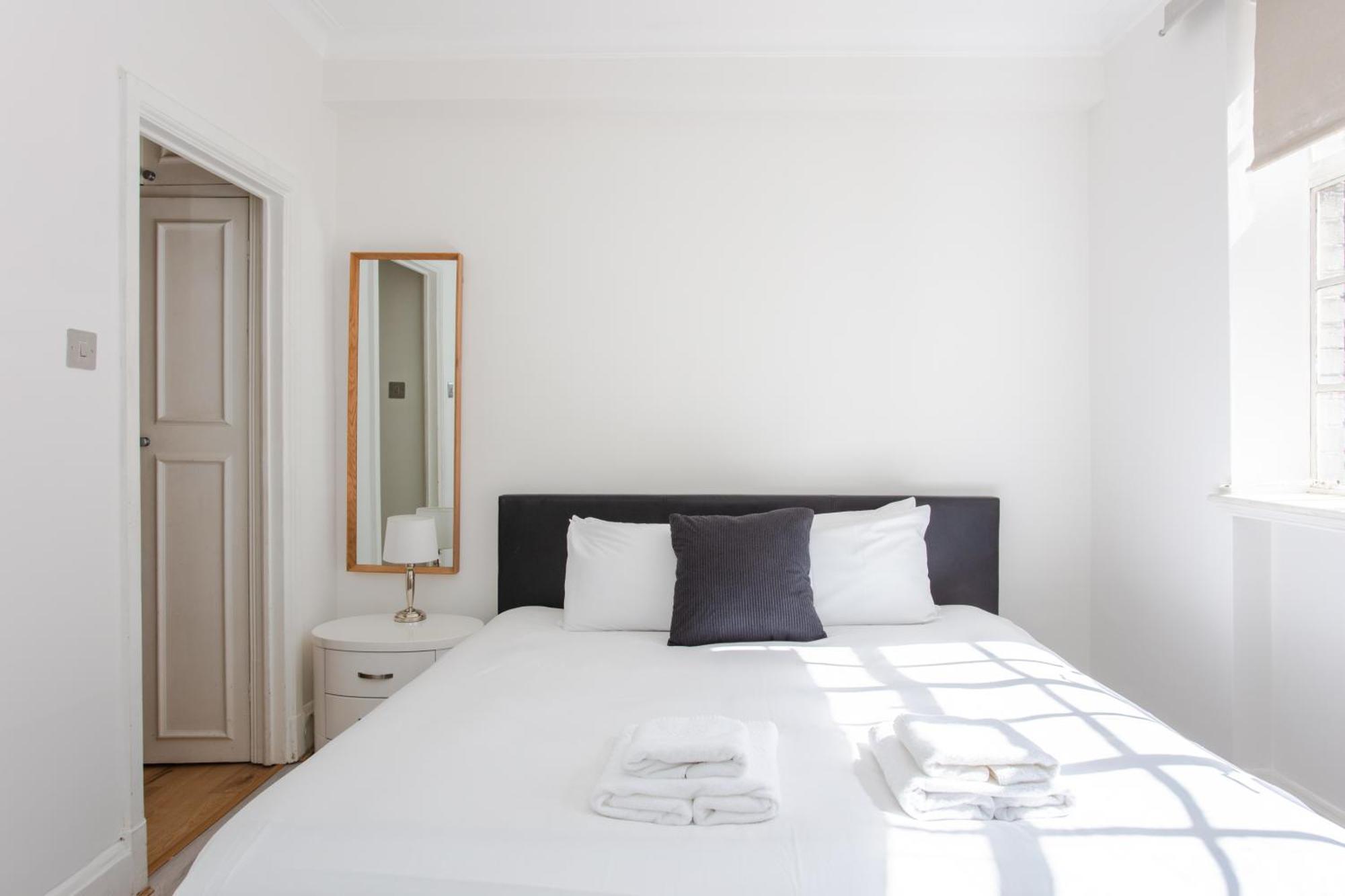 Modern 2 Bedroom In Marble Arch Apartment
