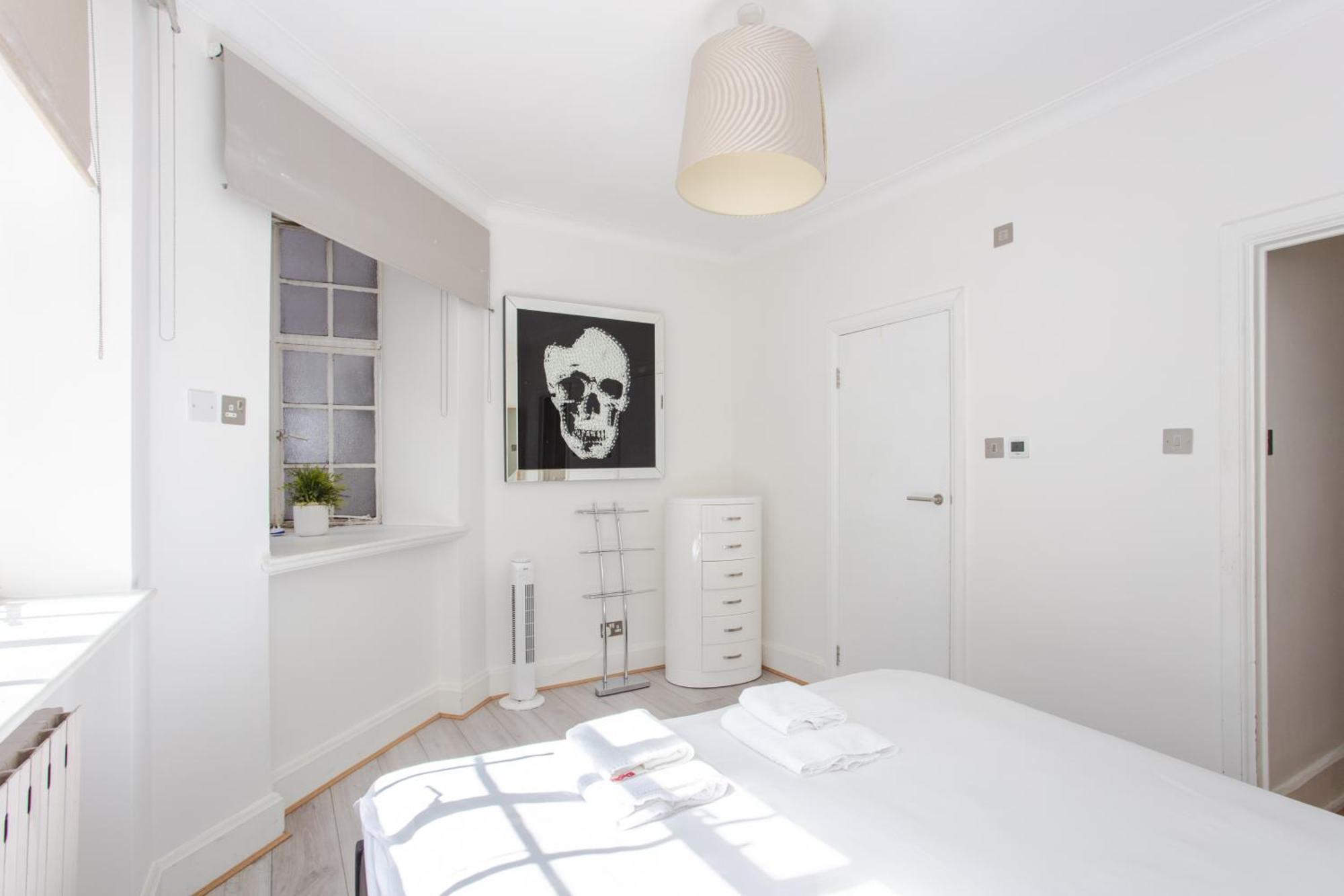 Modern 2 Bedroom In Marble Arch Apartment