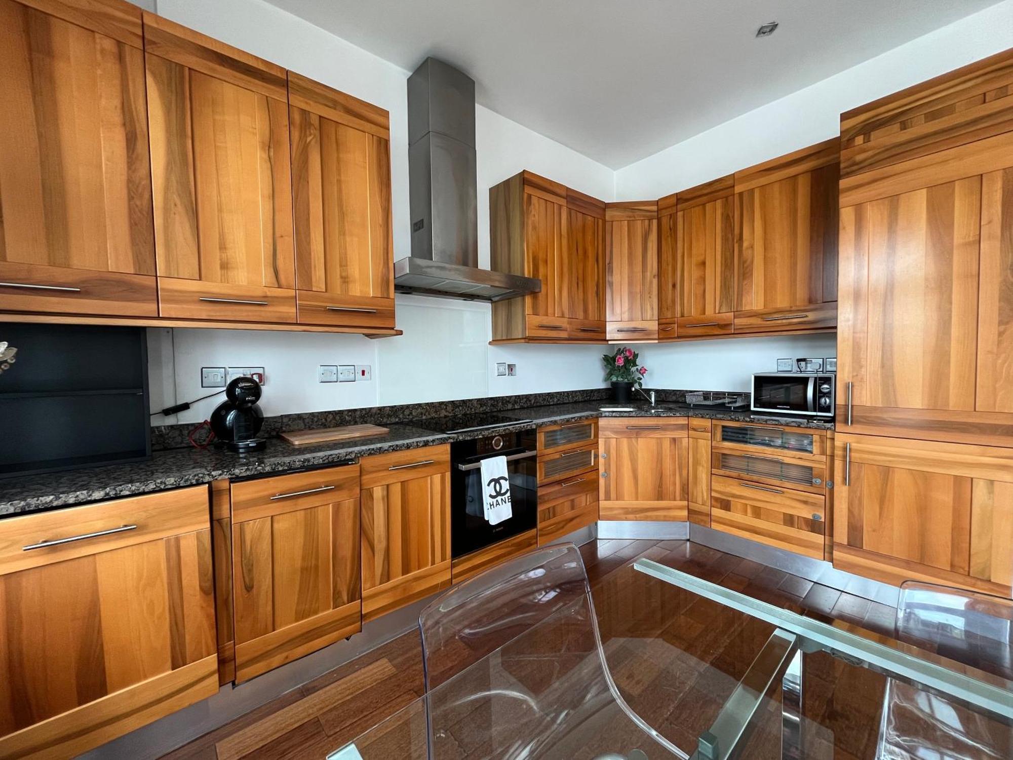 Luxury 2 Double Bedroom Flat - Kensington * Londres