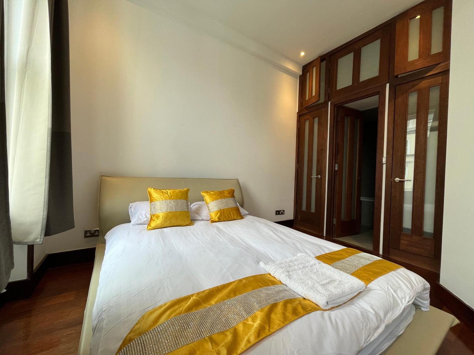 Luxury 2 Double Bedroom Flat - Kensington * Londres