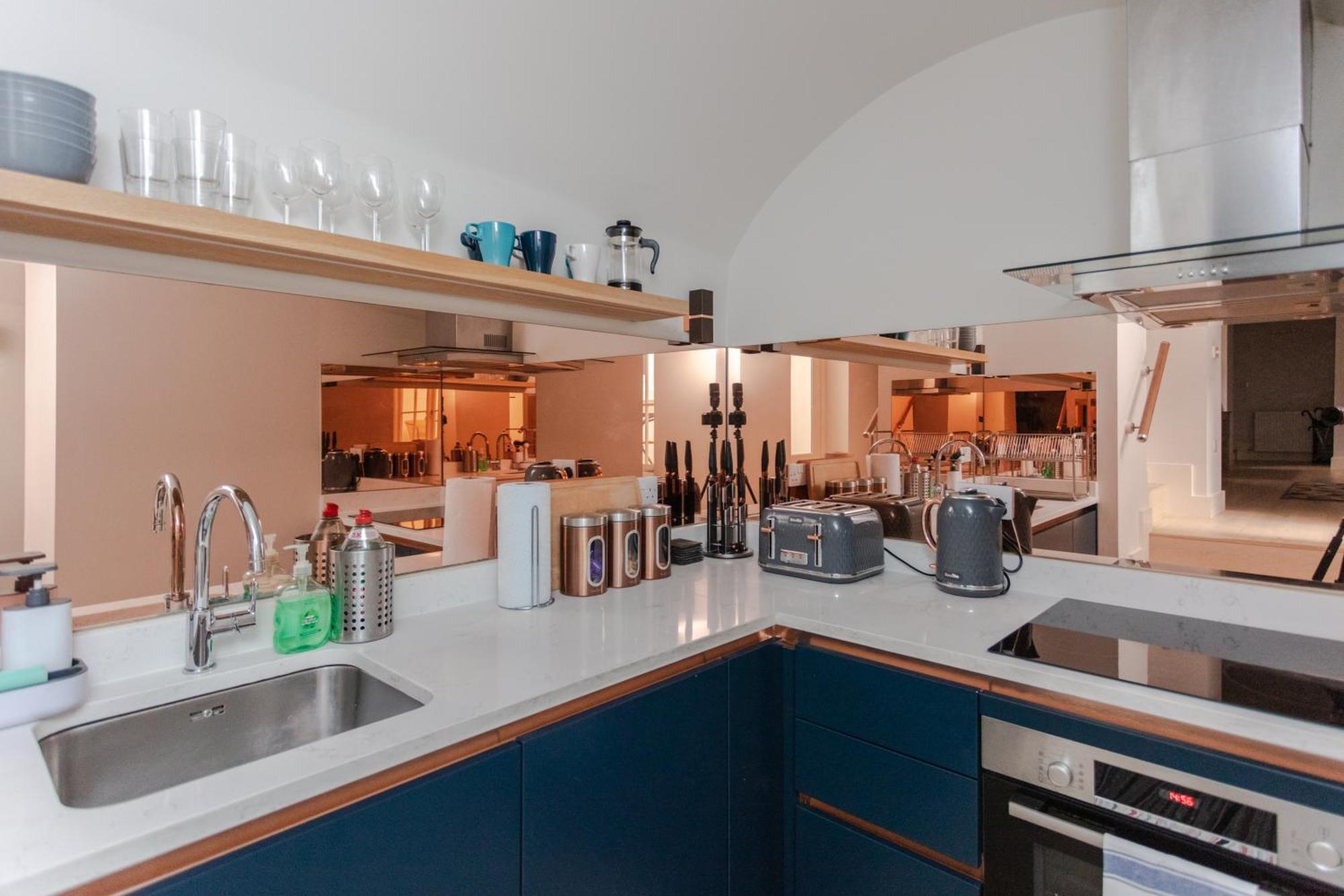 Spacious And Modern In Pimlico Apartment London