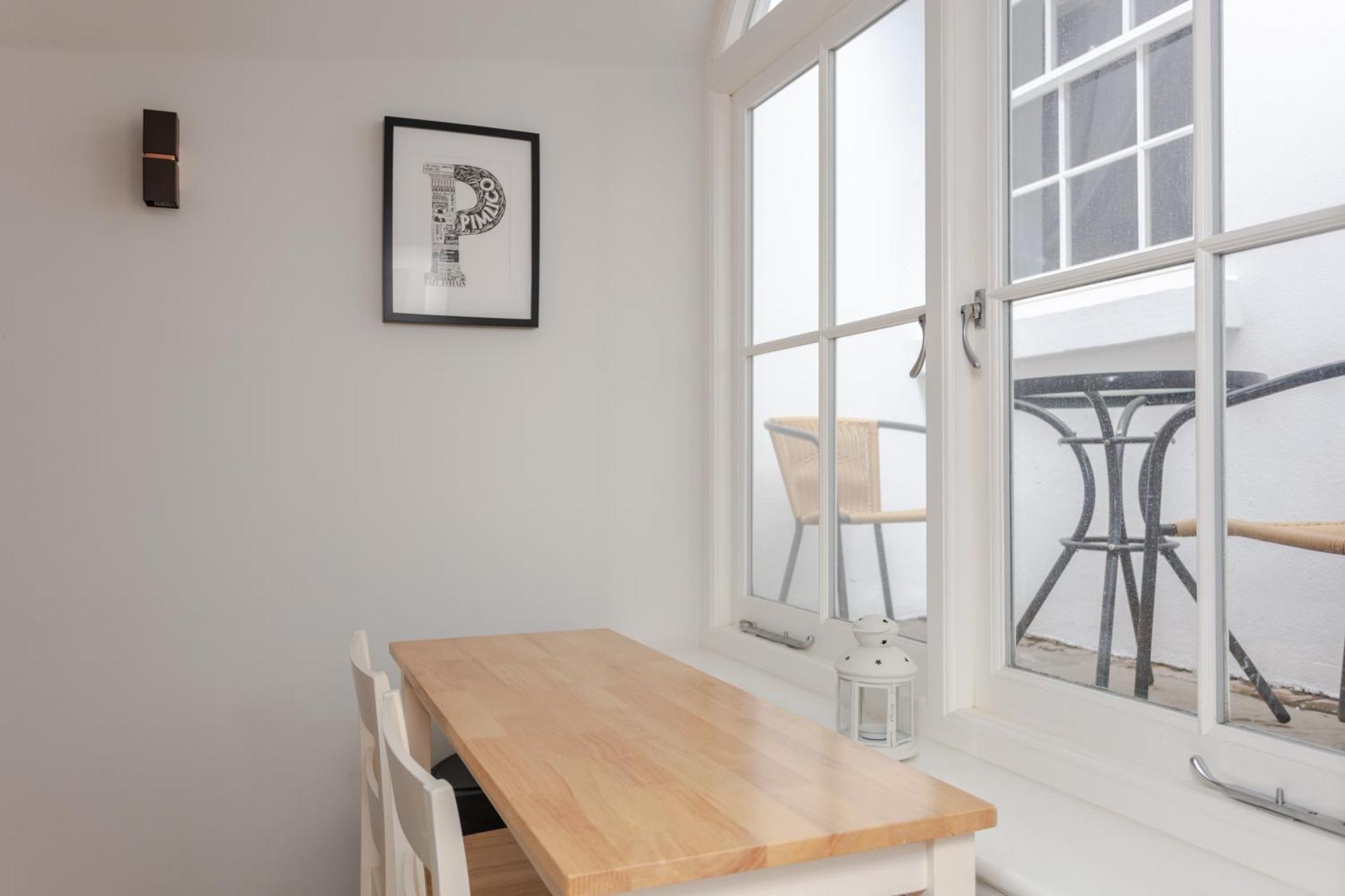 Spacious And Modern In Pimlico Apartment London