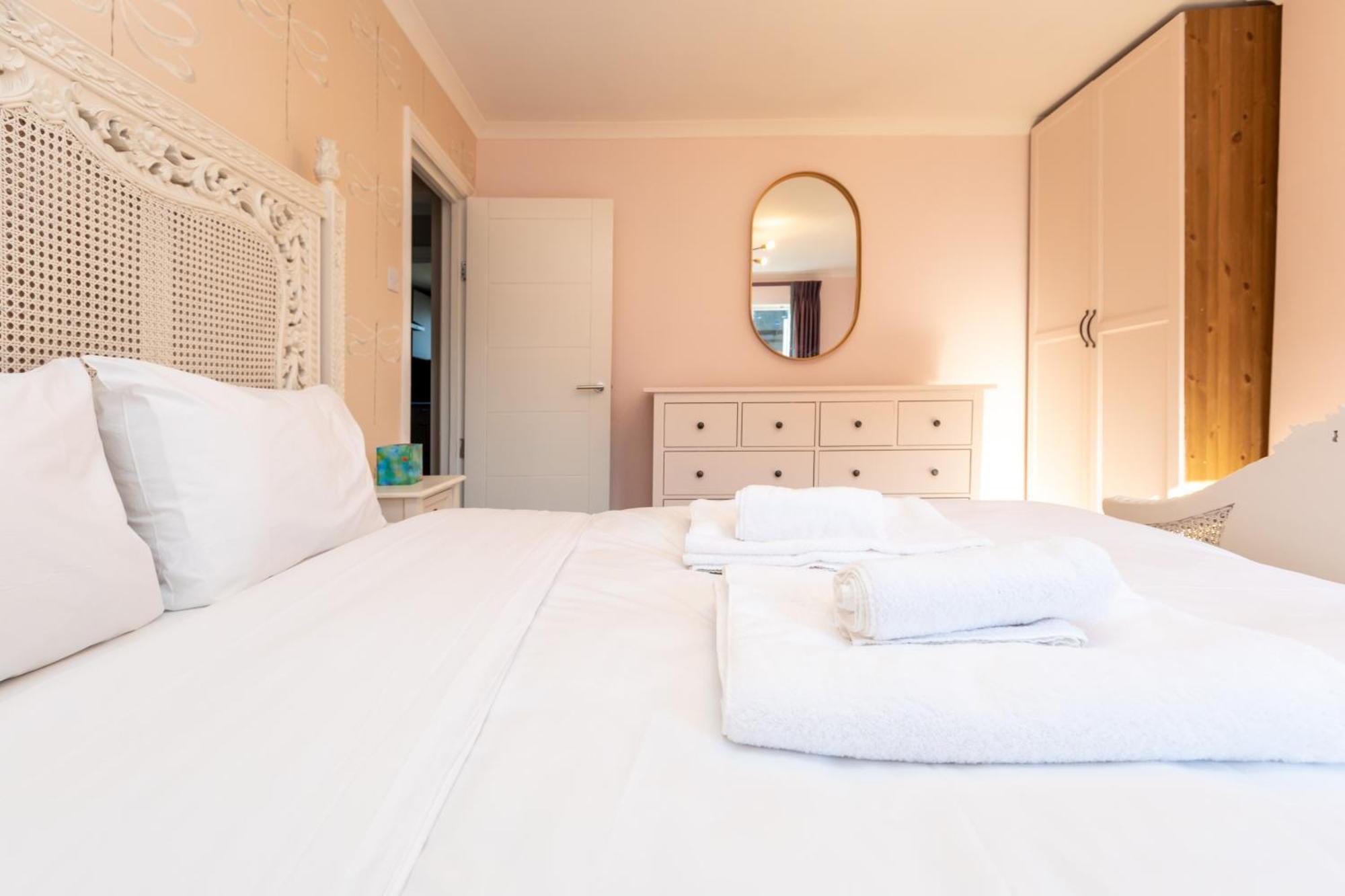 Apartment Spacious & Pristine 2bd Flat - Balham
