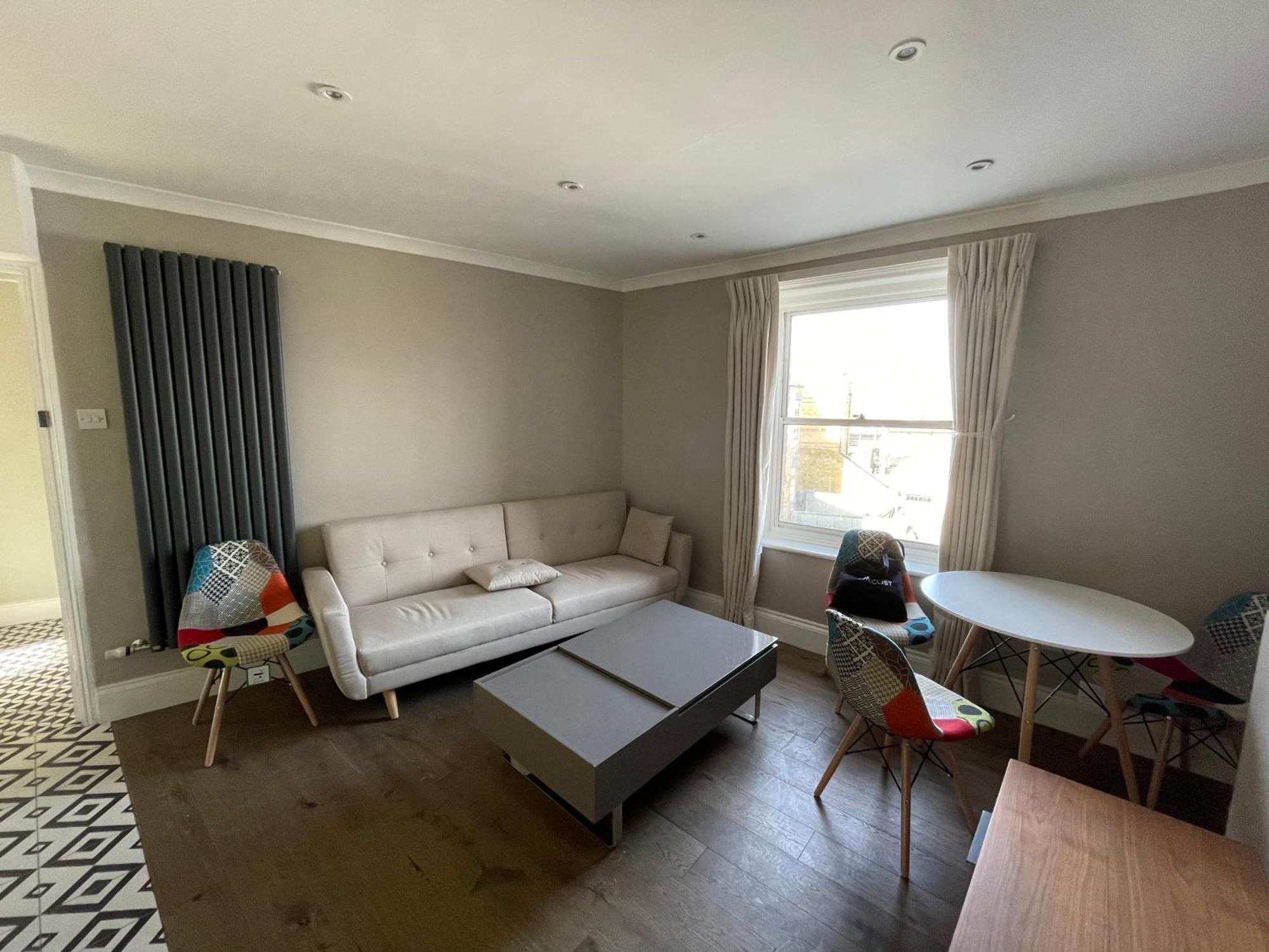 Apartment Spacious & Pristine 2bd Flat - Balham London