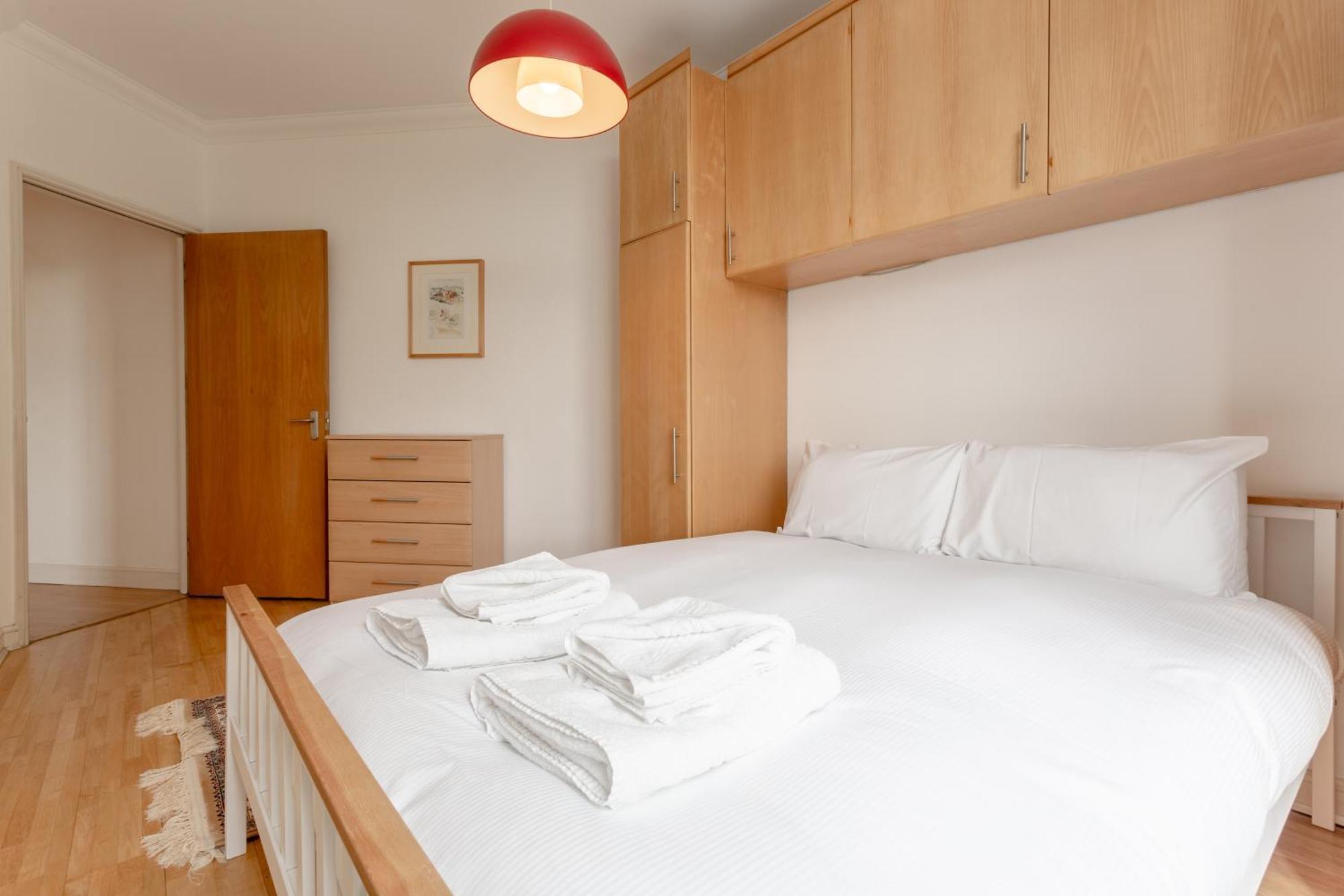 Apartment Large & 2bd Flat - Tower Hill *