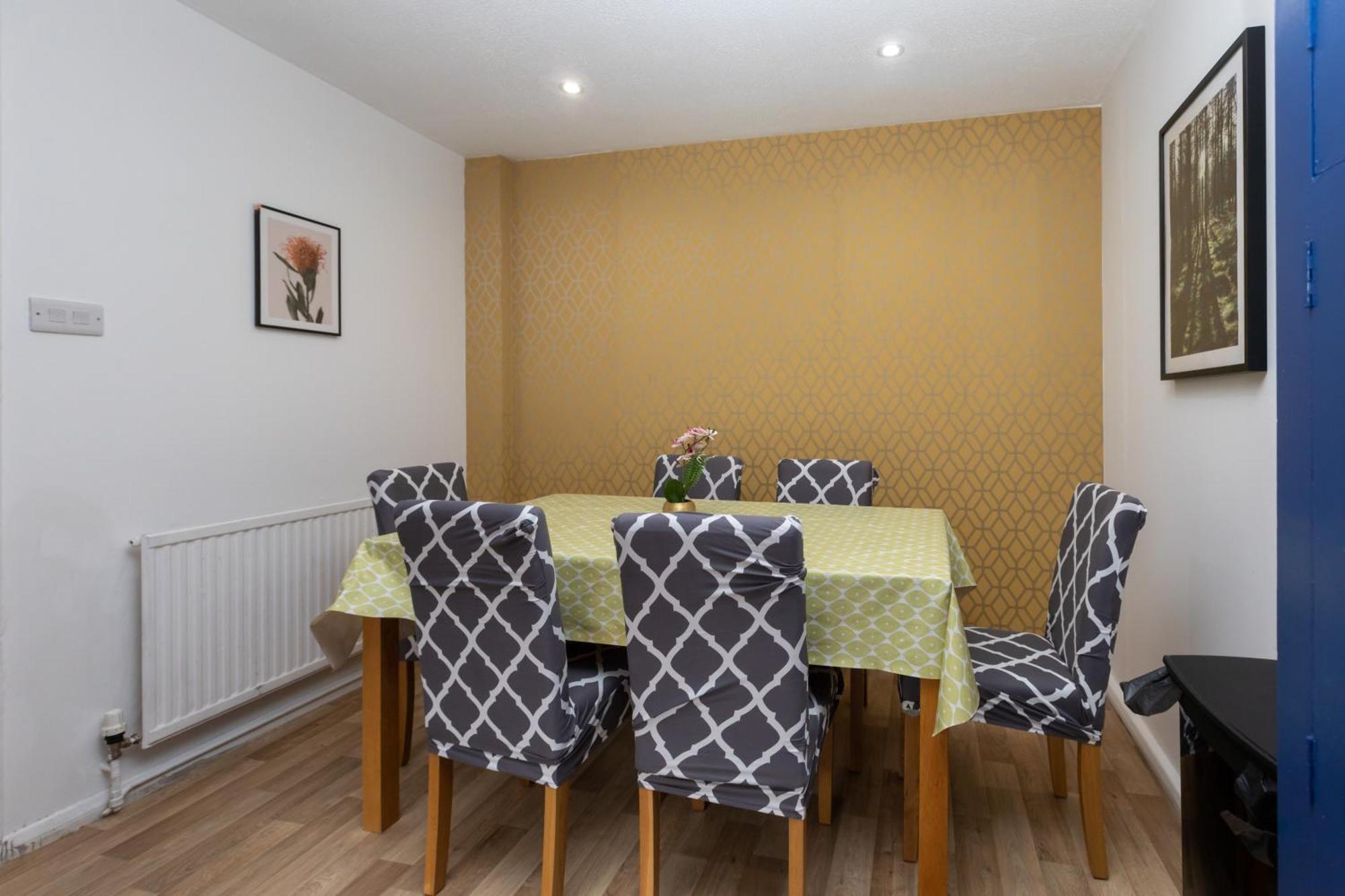 Bright 3 Bedroom House With Terrace 16 Mins To Big Ben Apartment London