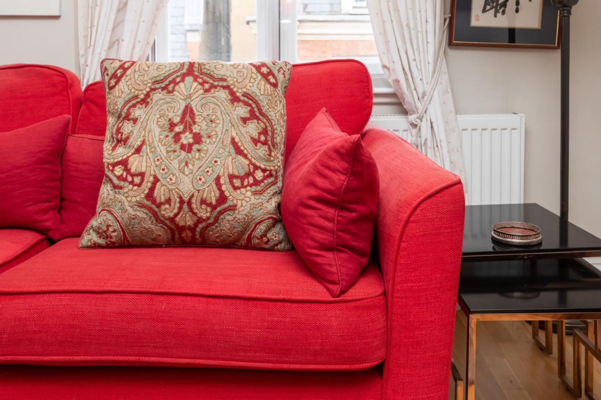 Modern Floor 2bd Flat - Kensington *