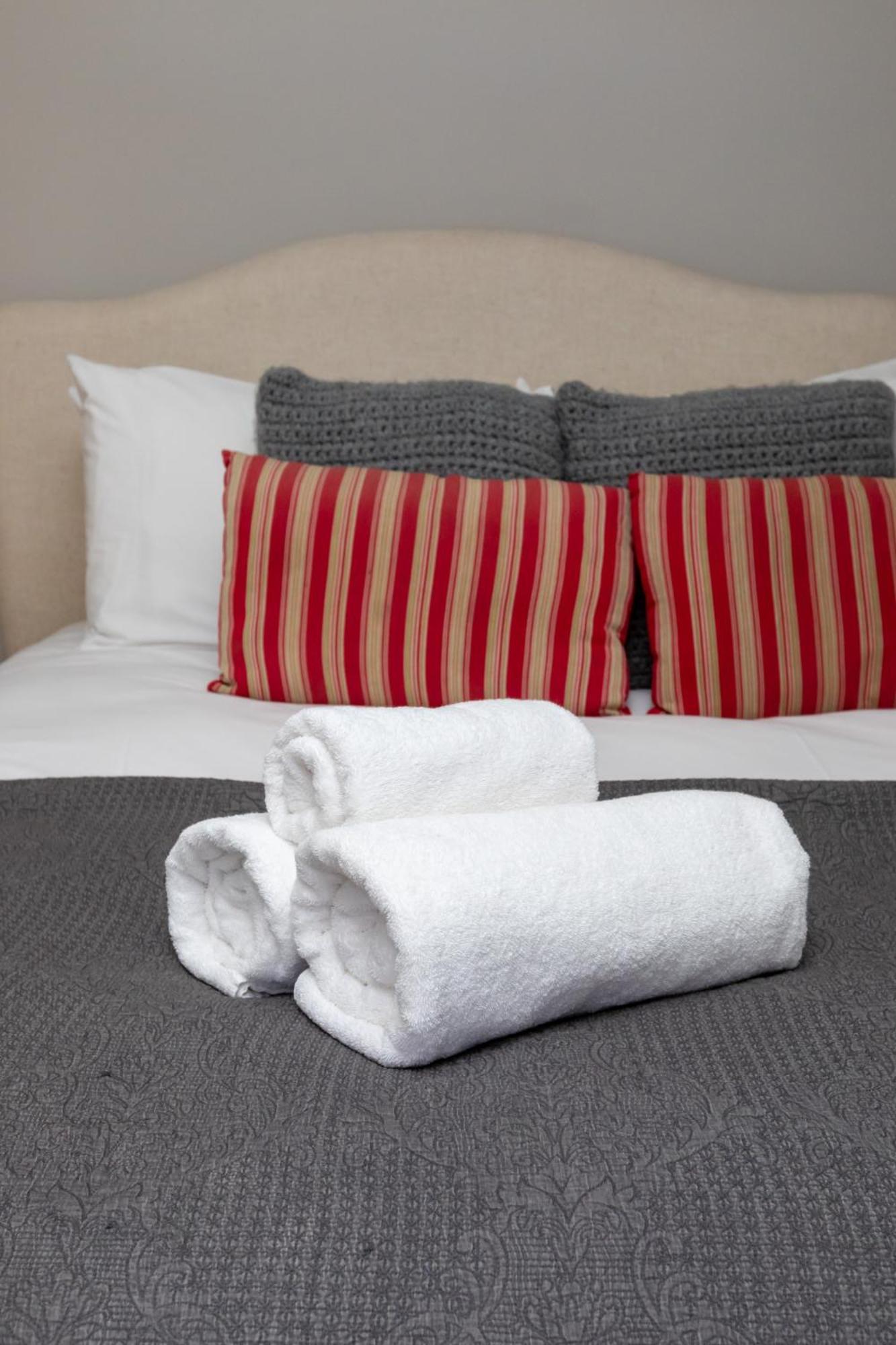 Modern Floor 2bd Flat - Kensington