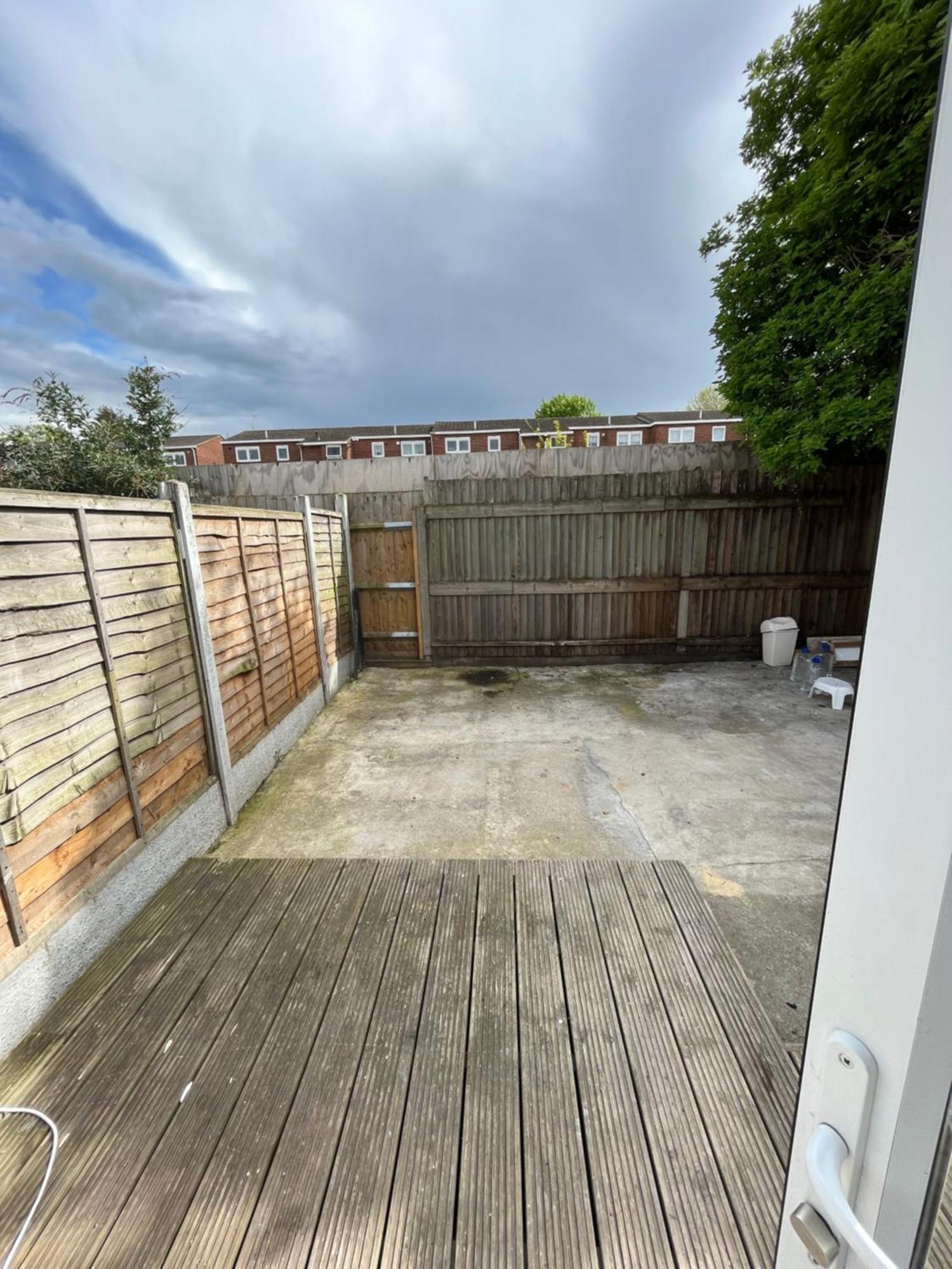 1bd Flat With Patio - 5 Min To Airport *