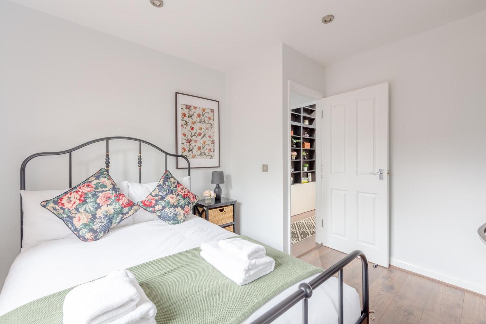 Inviting & Spacious 3bd Flat - Shadwell Apartment