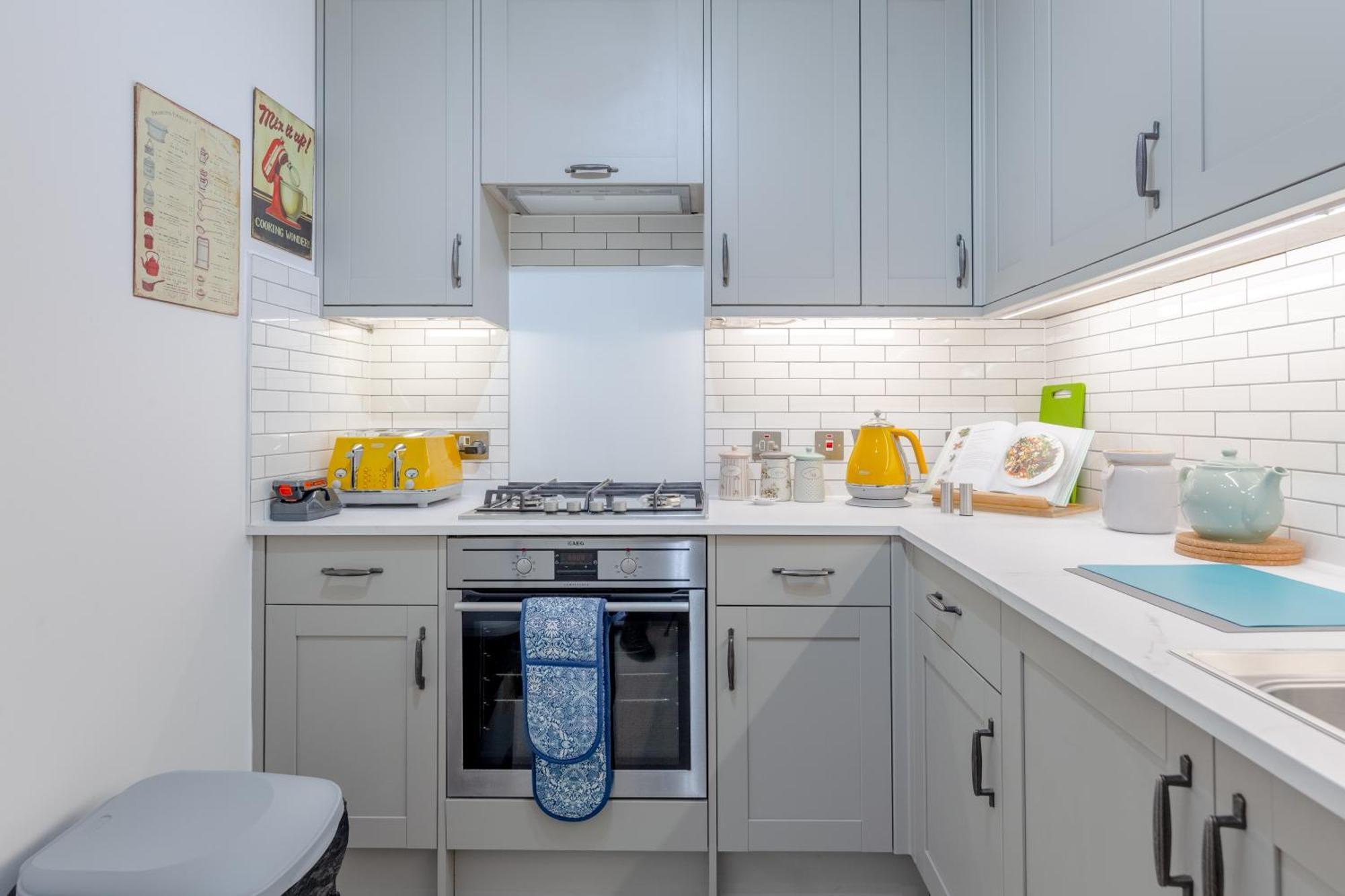 Inviting & Spacious 3bd Flat - Shadwell Apartment *