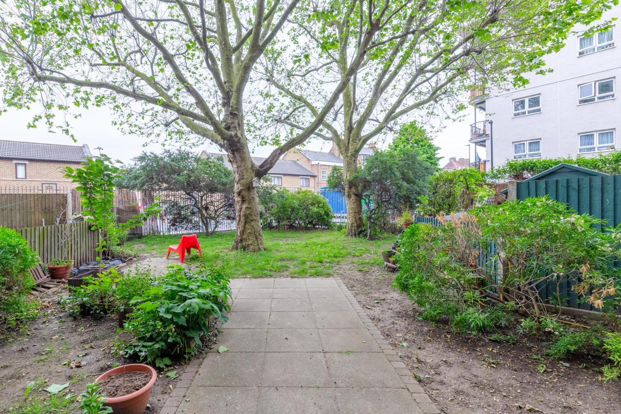 Inviting & Spacious 3bd Flat - Shadwell * London