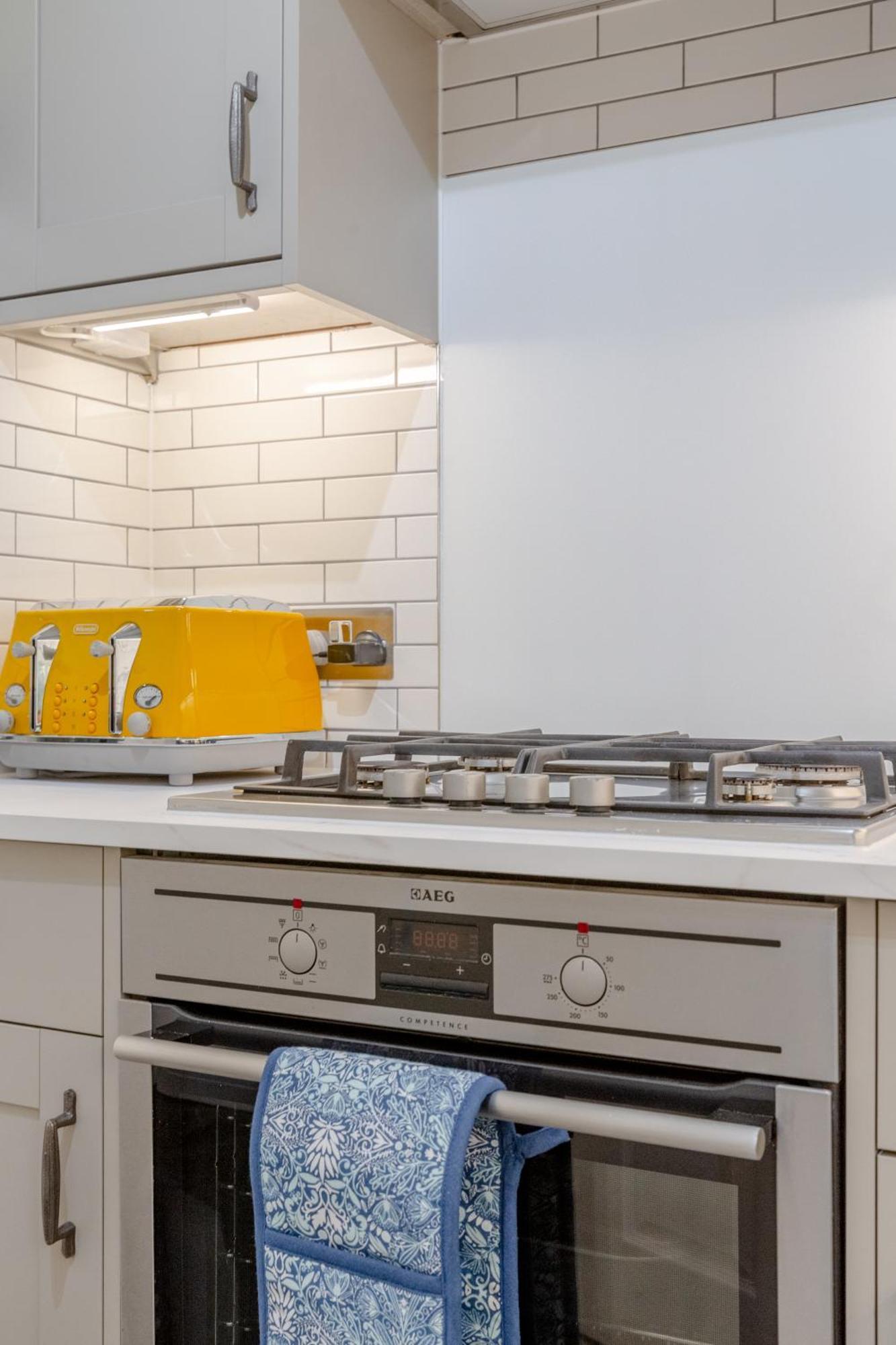 Inviting & Spacious 3bd Flat - Shadwell *
