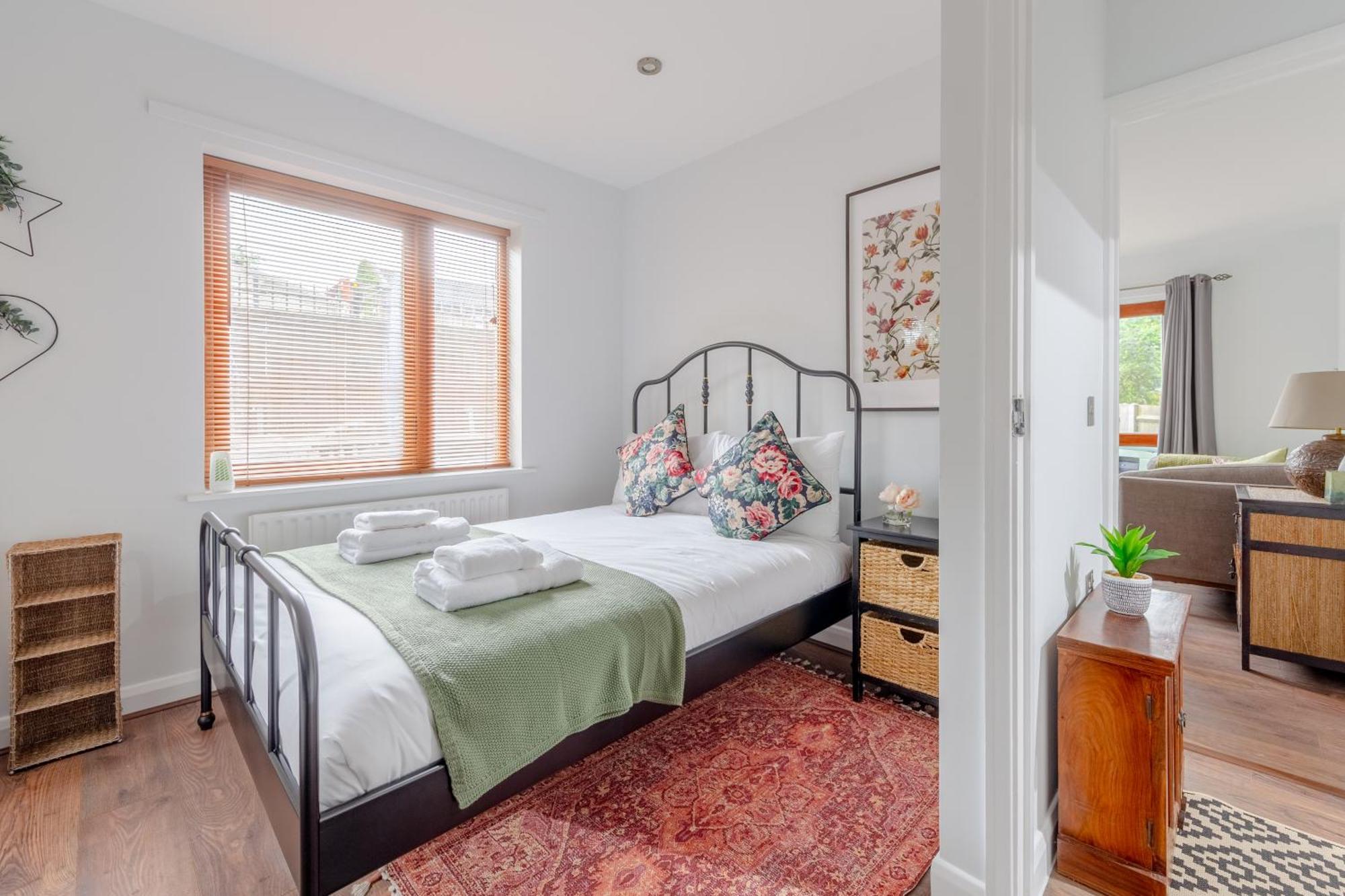 Inviting & Spacious 3bd Flat - Shadwell Apartment *
