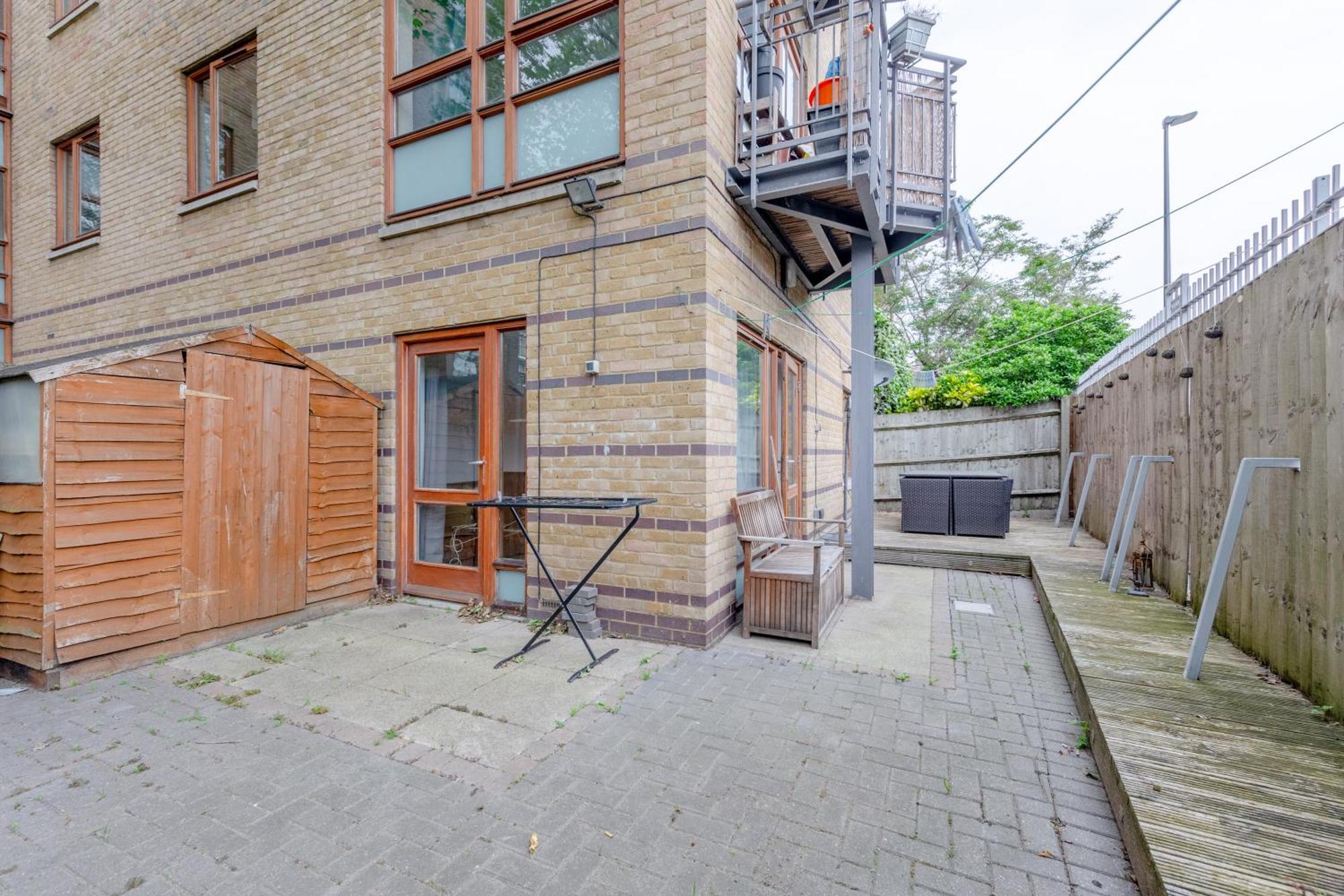 Inviting & Spacious 3bd Flat - Shadwell London