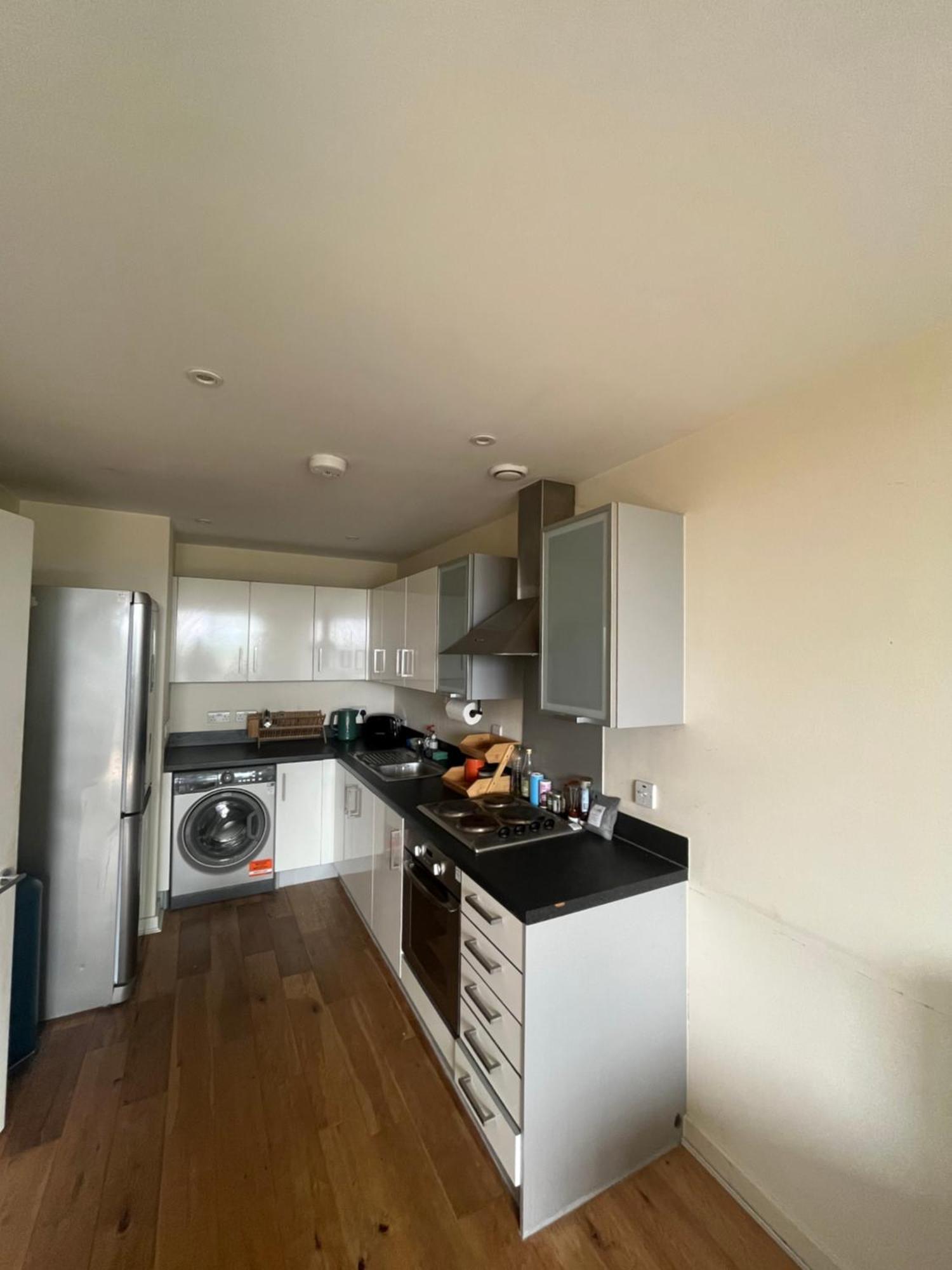 Modern 1bd Flat - 5 Min Walk To Battersea Park! Apartment