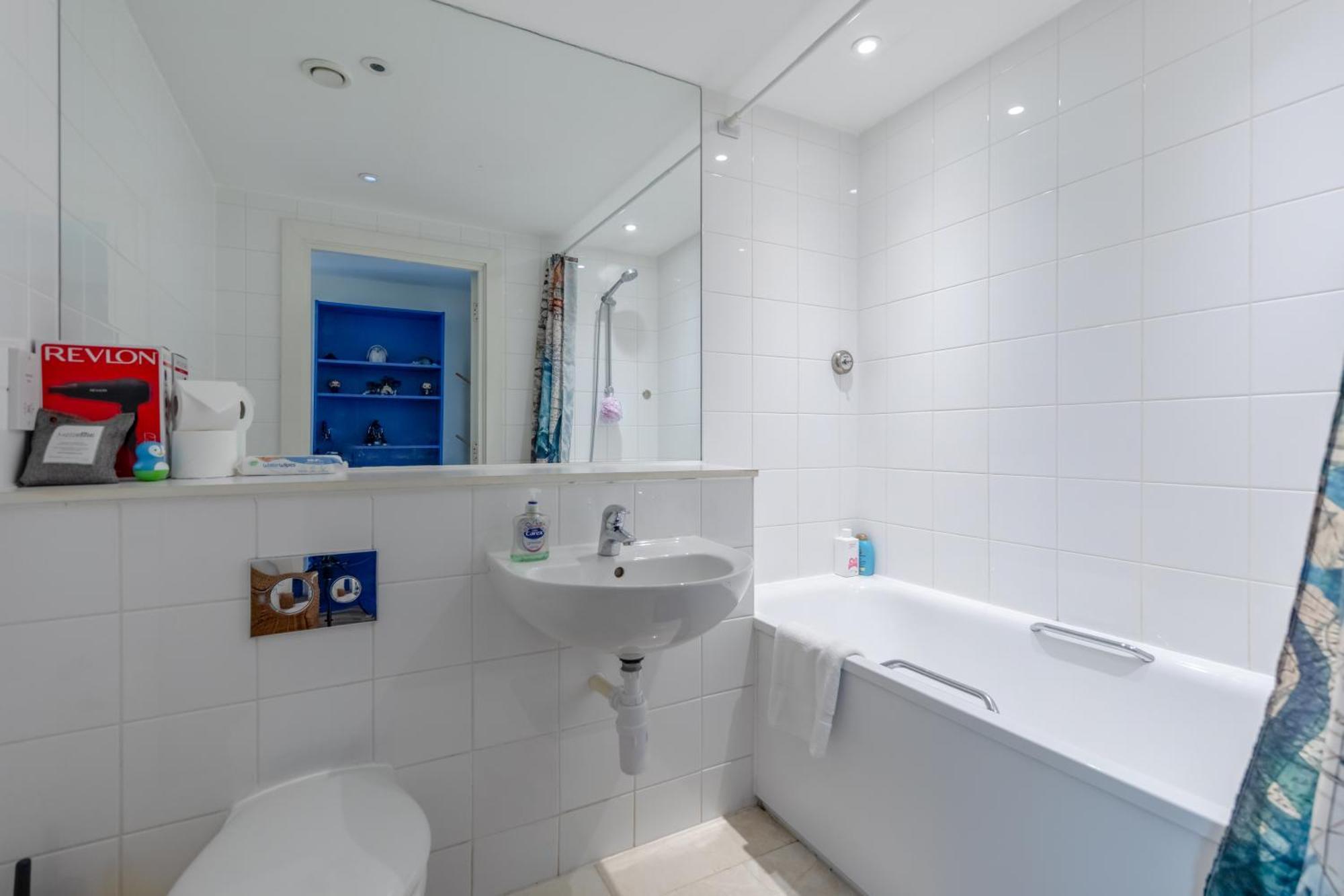 Modern 1bd Flat - 5 Min Walk To Battersea Park! London