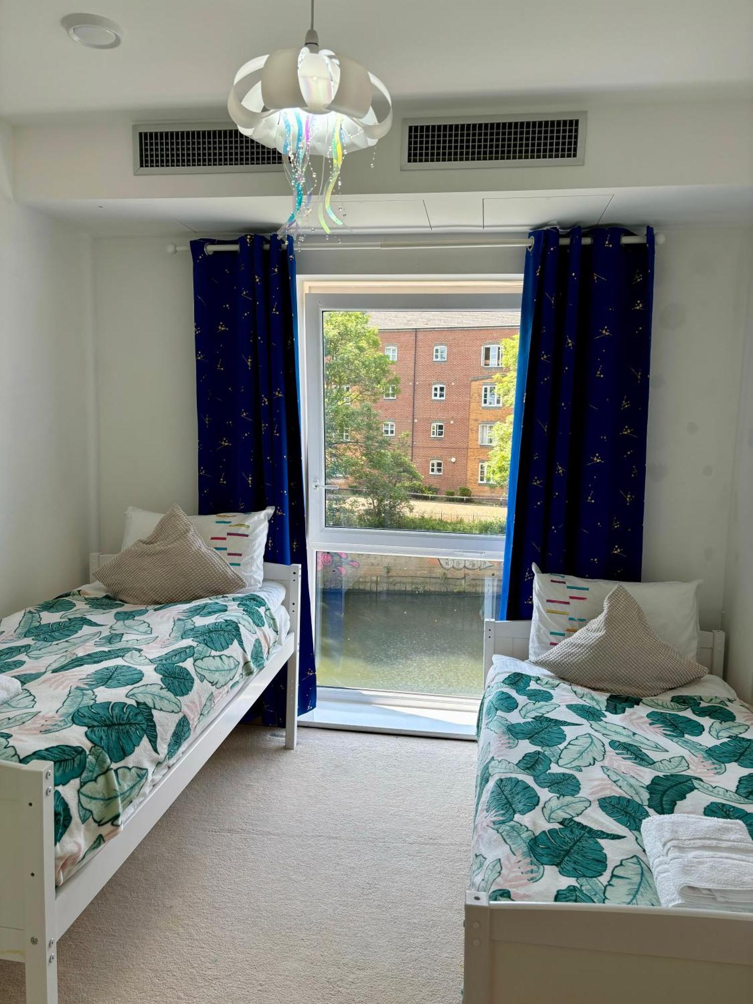 Apartamento Two Double Bedroom Duplex Flat Londres