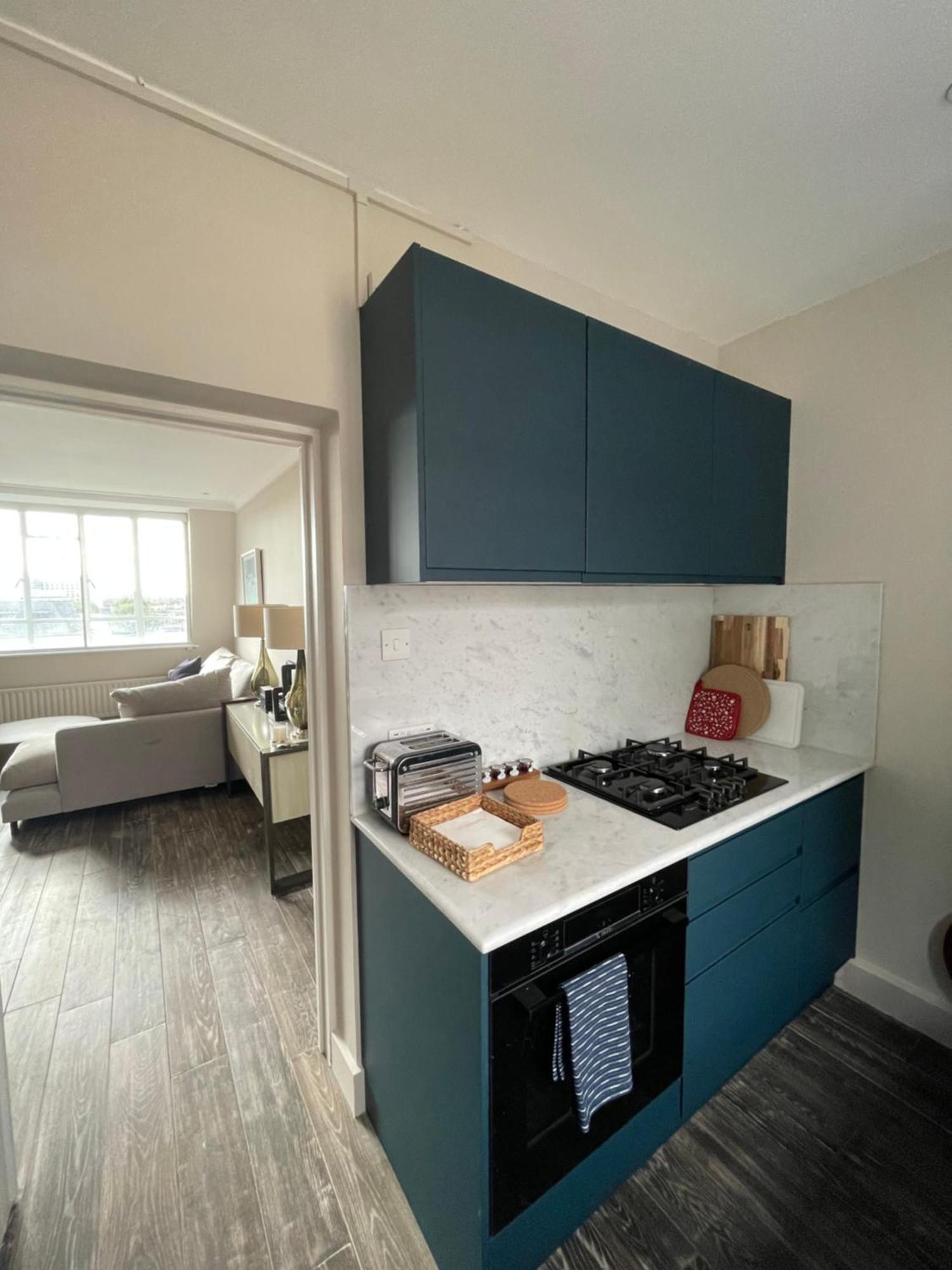 Beautifully Decorated 1bd Oasis - Earl's Court! Londen