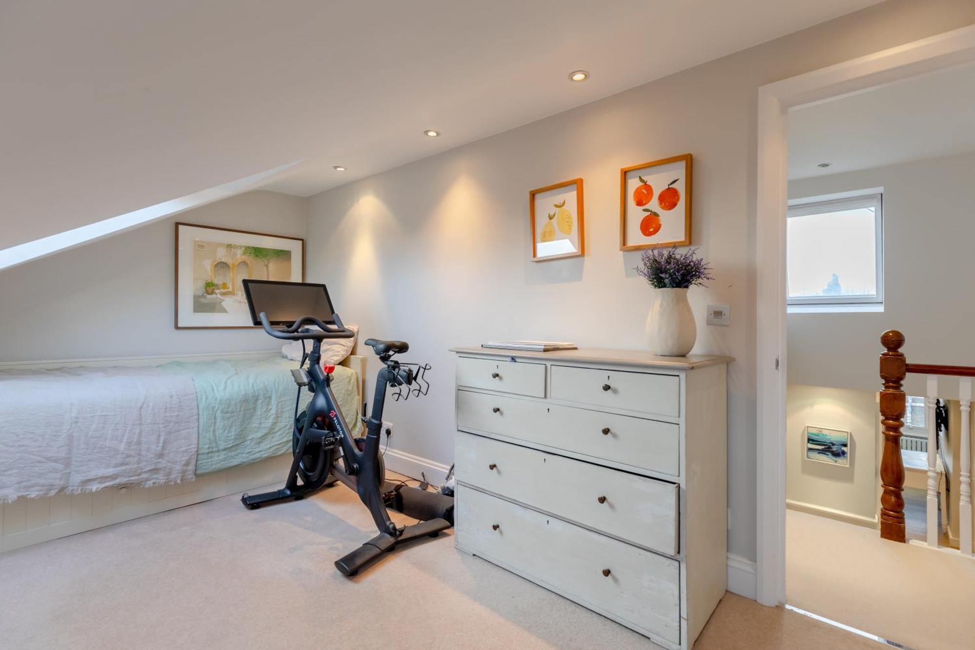 Secluded & Serene 3bd Family - Wandsworth!