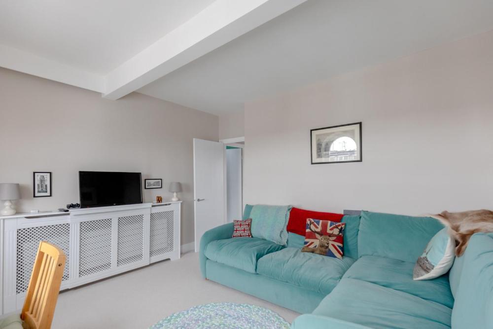 Quaint & Cosy 1 Bedroom Flat - Kensington Olympia! Appartement *