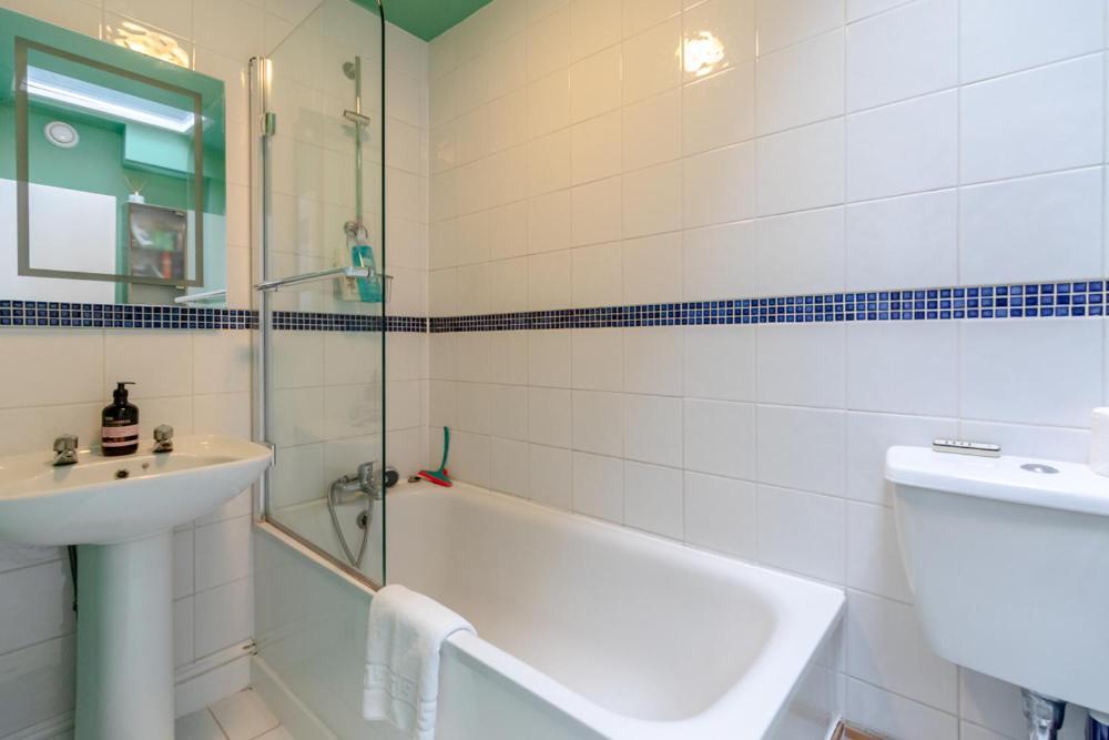 Apartment Quaint & Cosy 1 Bedroom Flat - Kensington Olympia!