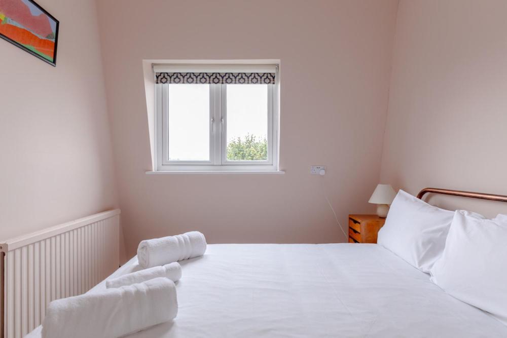 Quaint & Cosy 1 Bedroom Flat - Kensington Olympia! Apartment *
