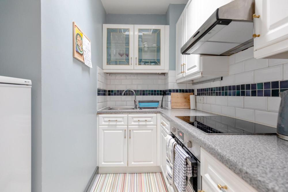 Quaint & Cosy 1 Bedroom Flat - Kensington Olympia! Apartment London