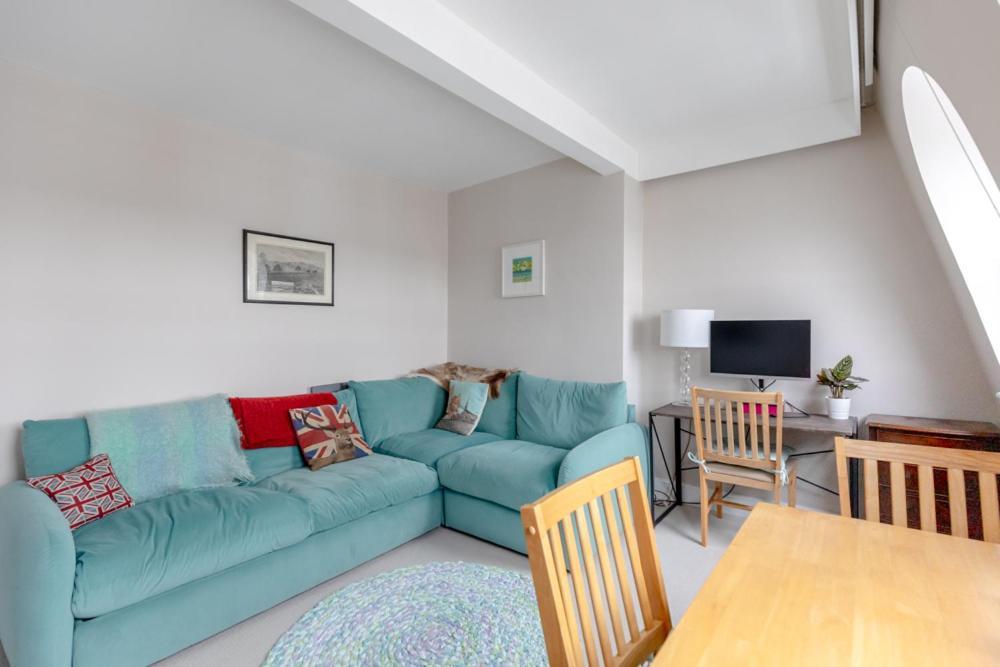 Apartment Quaint & Cosy 1 Bedroom Flat - Kensington Olympia! London