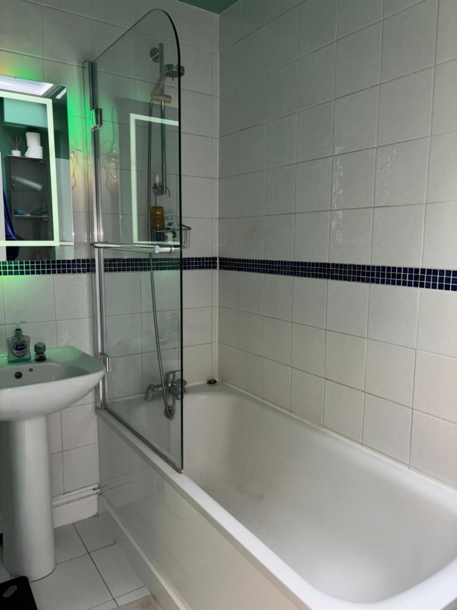 Apartment Quaint & Cosy 1 Bedroom Flat - Kensington Olympia! *