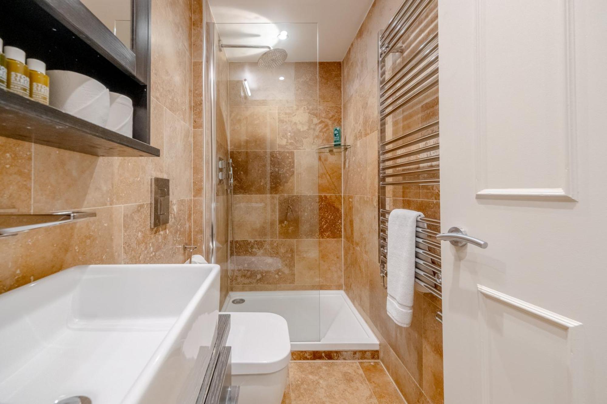 Apartment Gorgeous 2bd Flat With Patio - South Kensington! *