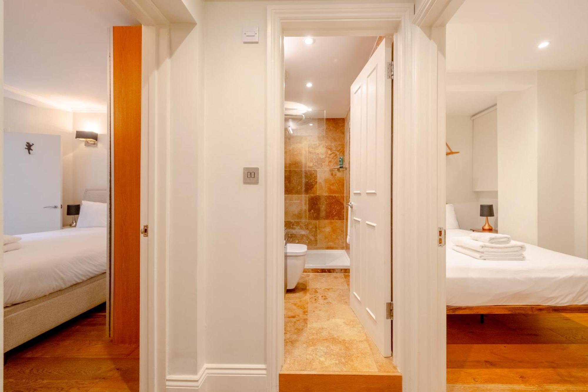 Gorgeous 2bd Flat With Patio - South Kensington! * London