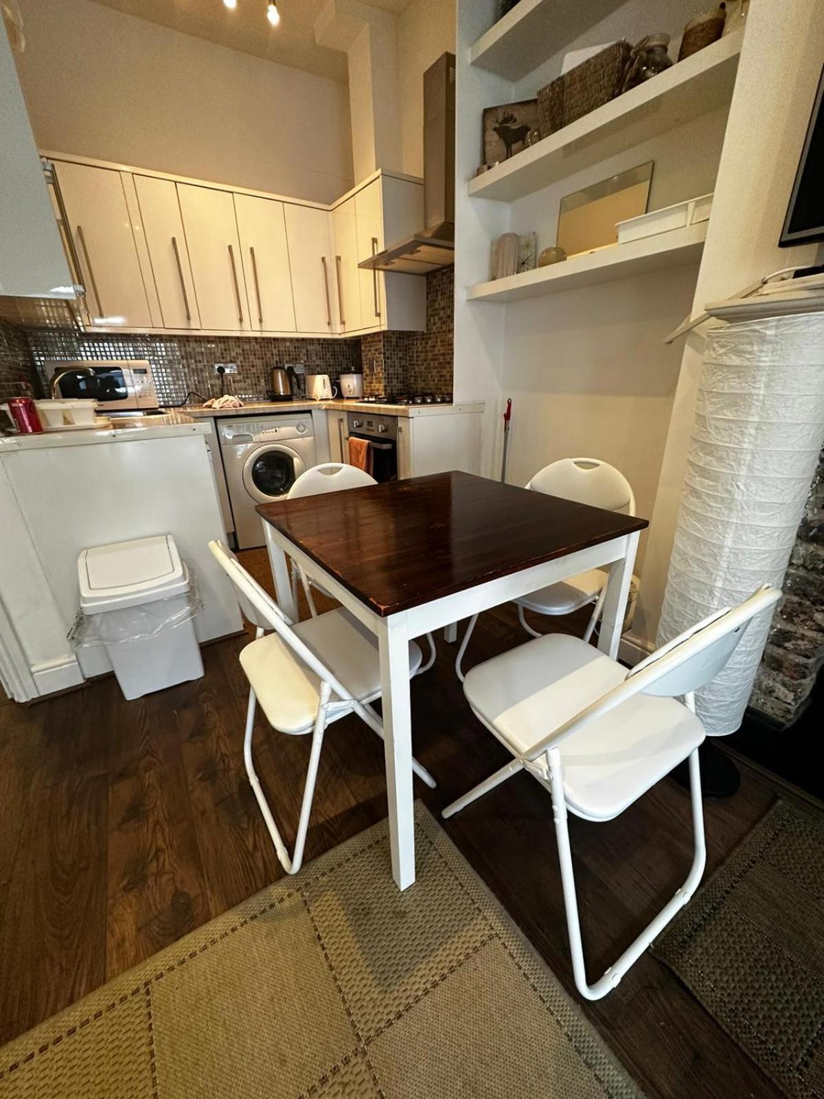 Apartment Radiant And Roomy 2bd Flat - Fulham! *