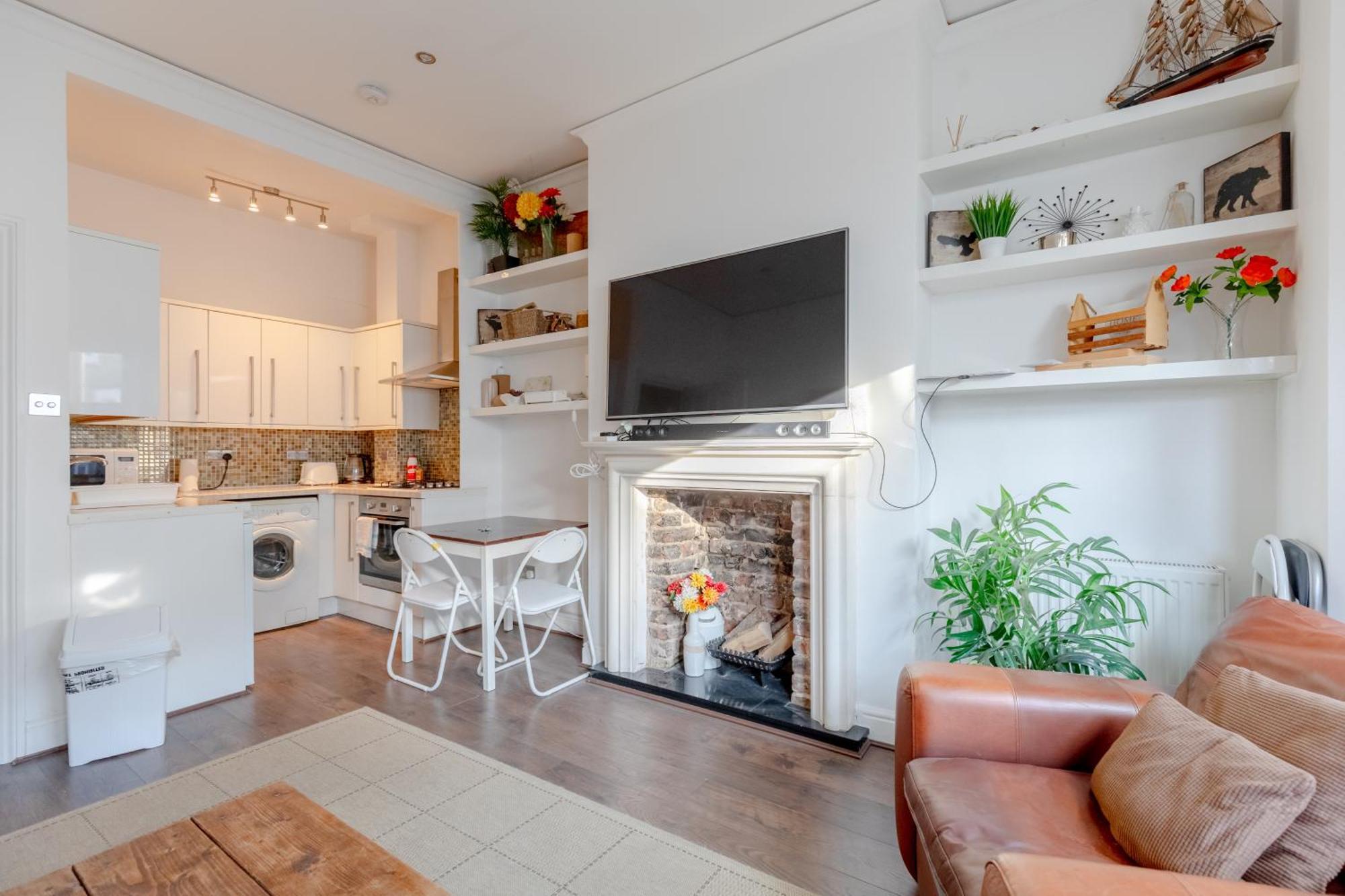 Apartment Radiant And Roomy 2bd Flat - Fulham! *