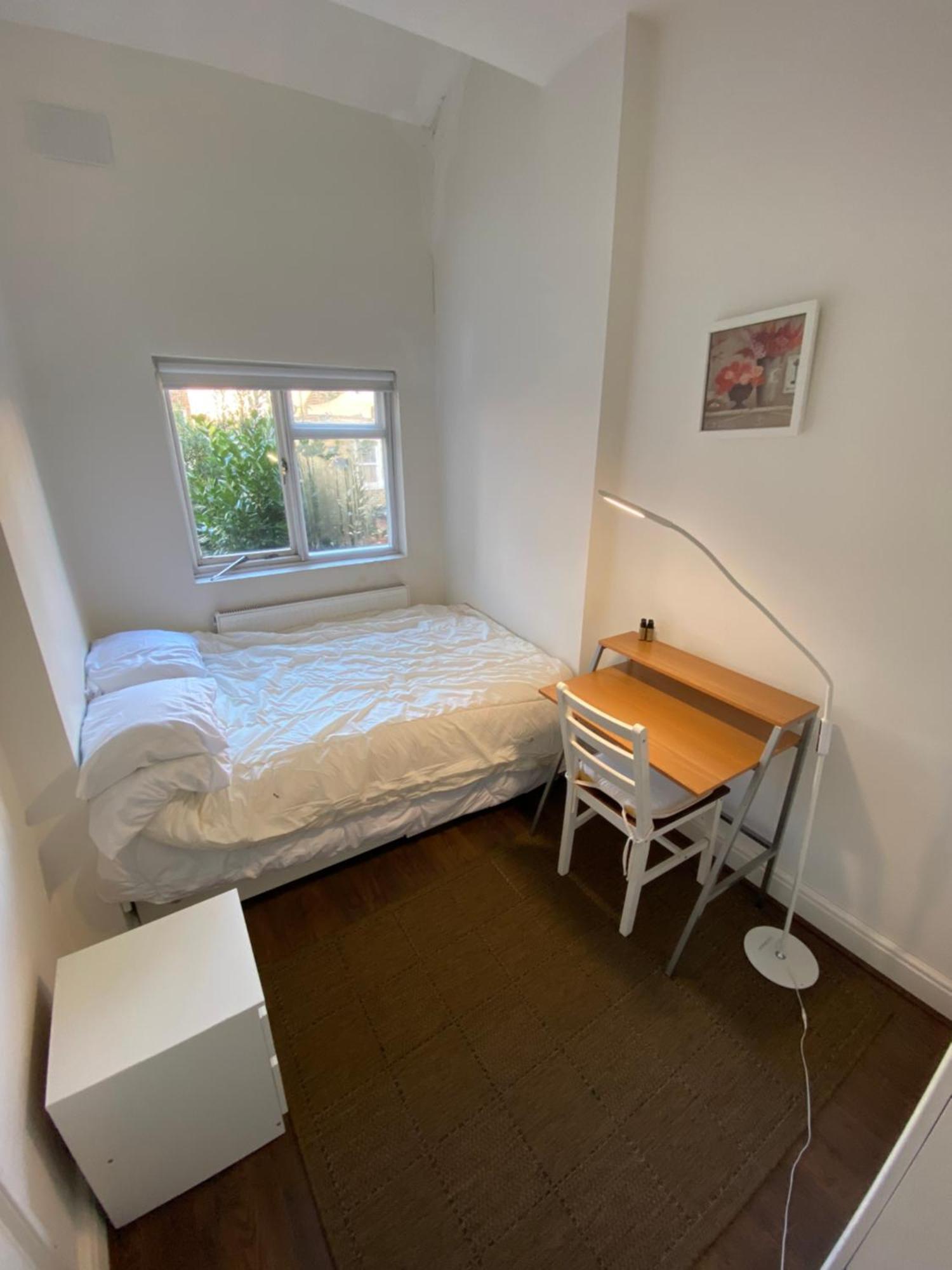 Radiant And Roomy 2bd Flat - Fulham! * London