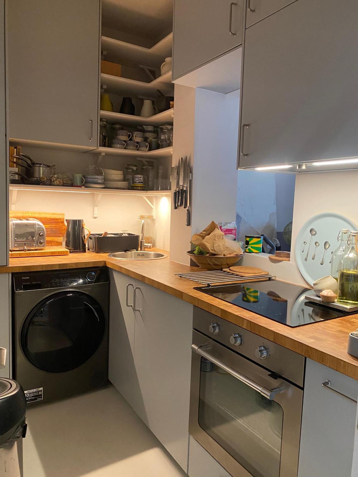 Apartment Charming 2bd Hideaway - Caledonian Road Camden! *