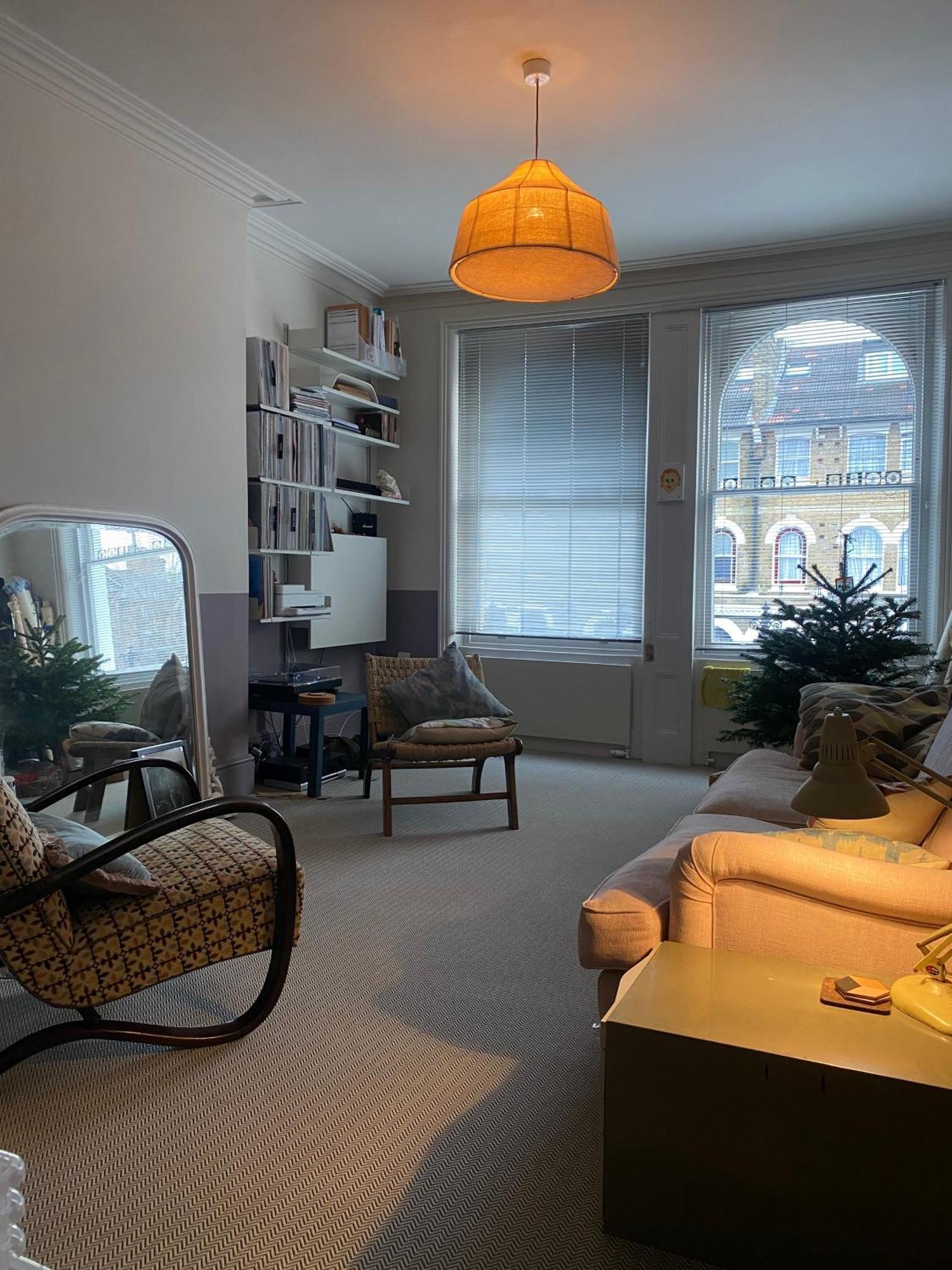 Apartment Charming 2bd Hideaway - Caledonian Road Camden! London