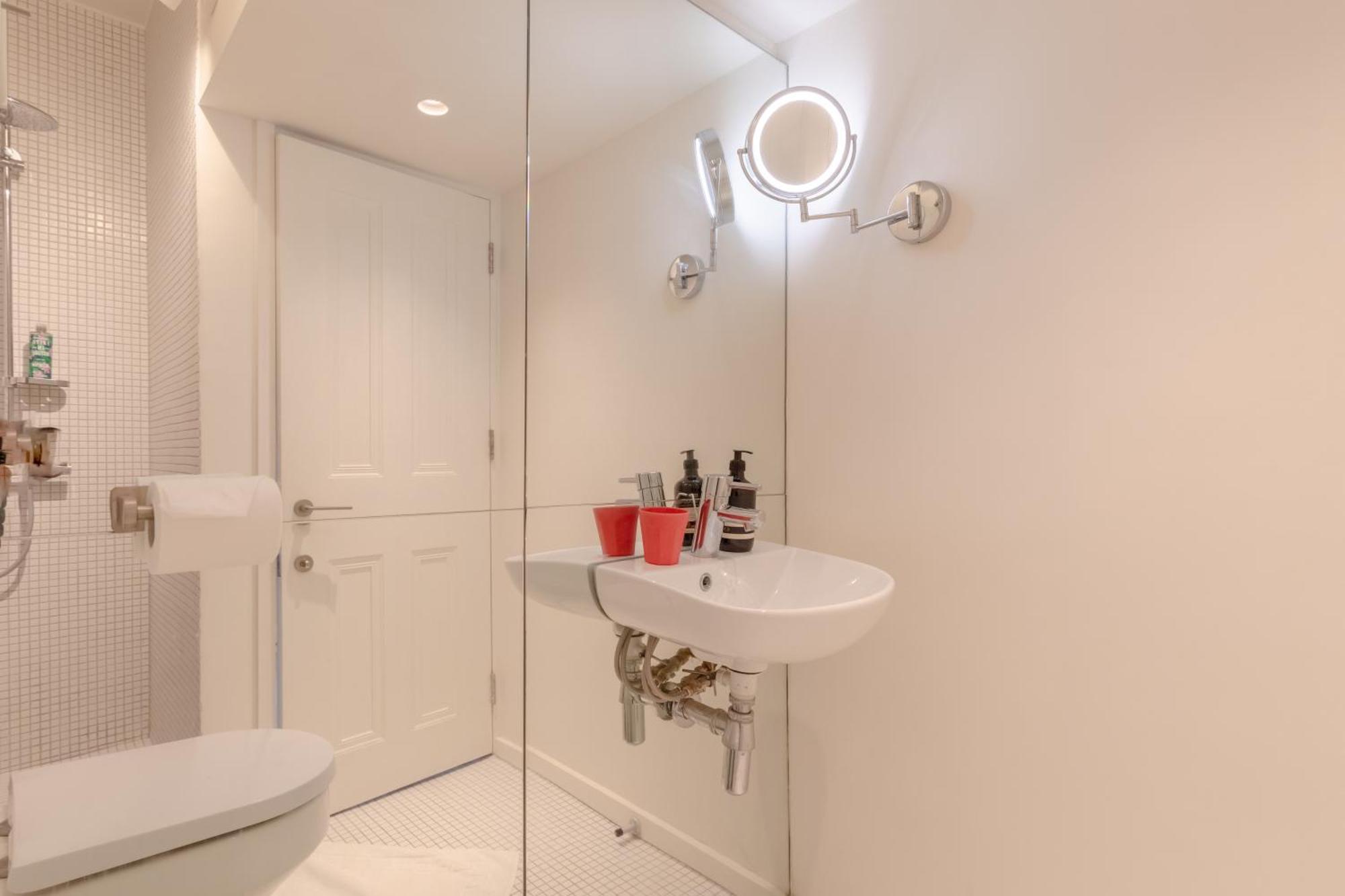 Charming 2bd Hideaway - Caledonian Road Camden! Apartment *