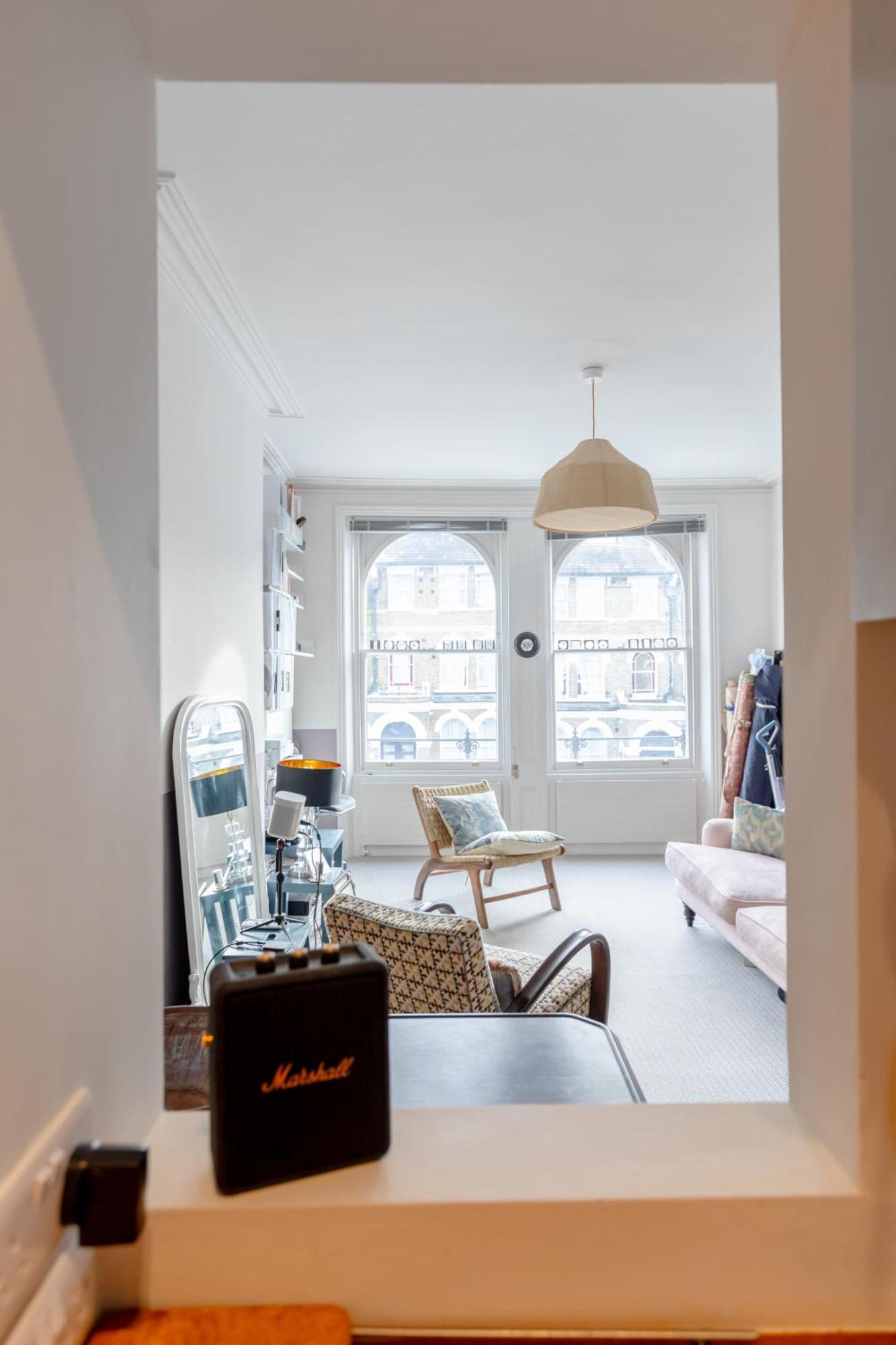 Apartment Charming 2bd Hideaway - Caledonian Road Camden!