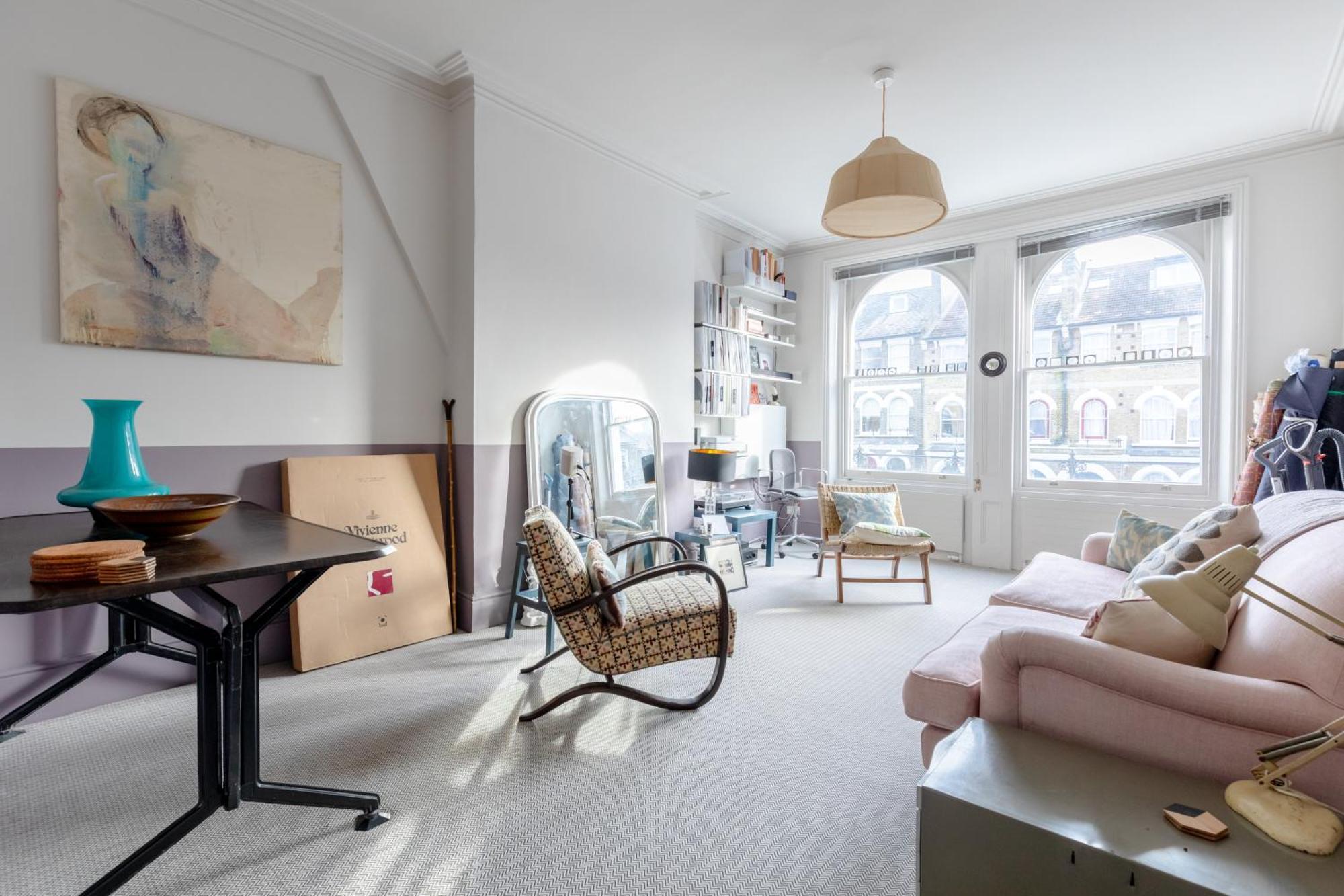 Apartment Charming 2bd Hideaway - Caledonian Road Camden! London