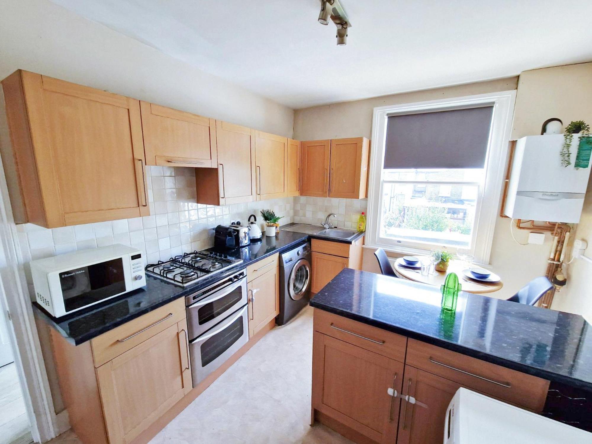 Stylish 1-bed Flat In Willesden With Private Patio Apartment