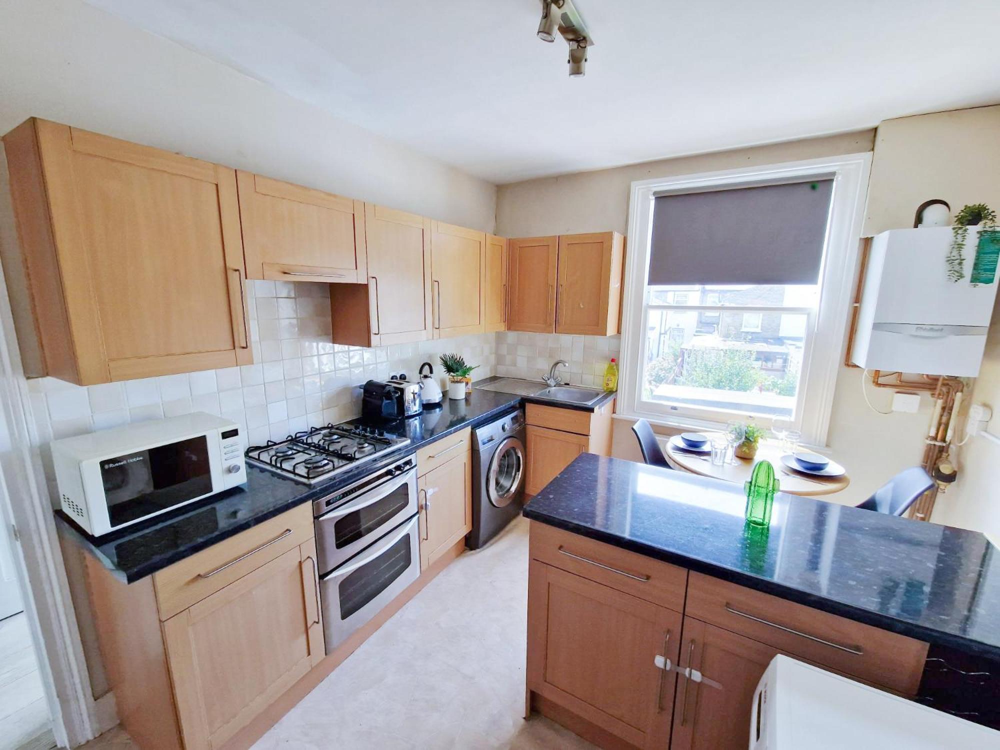 Stylish 1-bed Flat In Willesden With Private Patio Apartment