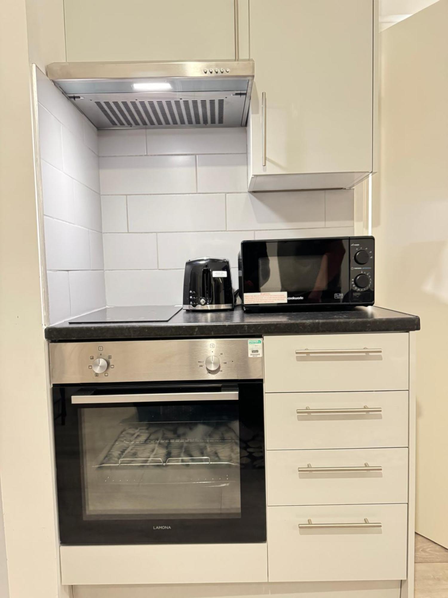 Spacious - South Kensington - Harrods Apartment London