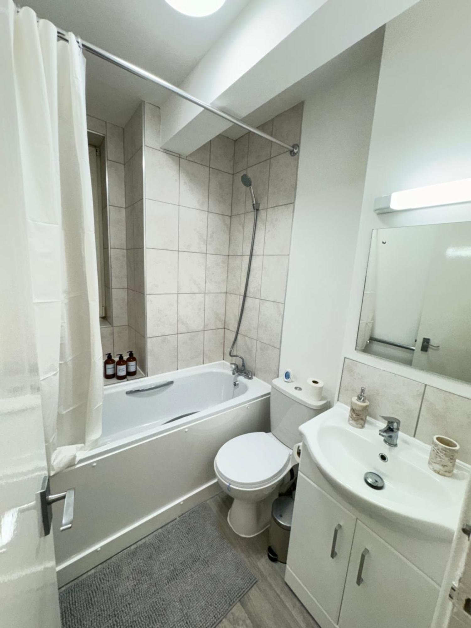 Spacious - South Kensington - Harrods