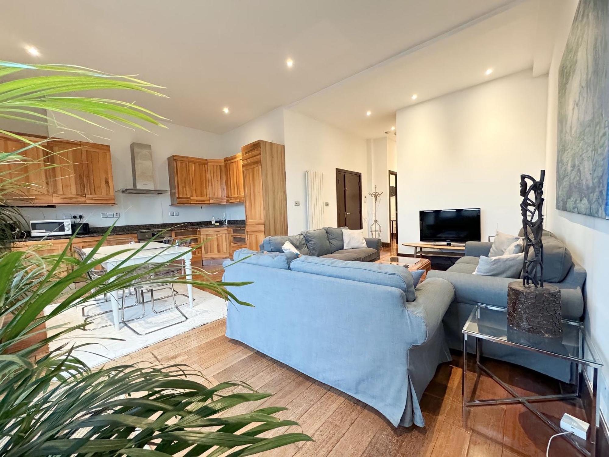The Kensington Residences Apartment *